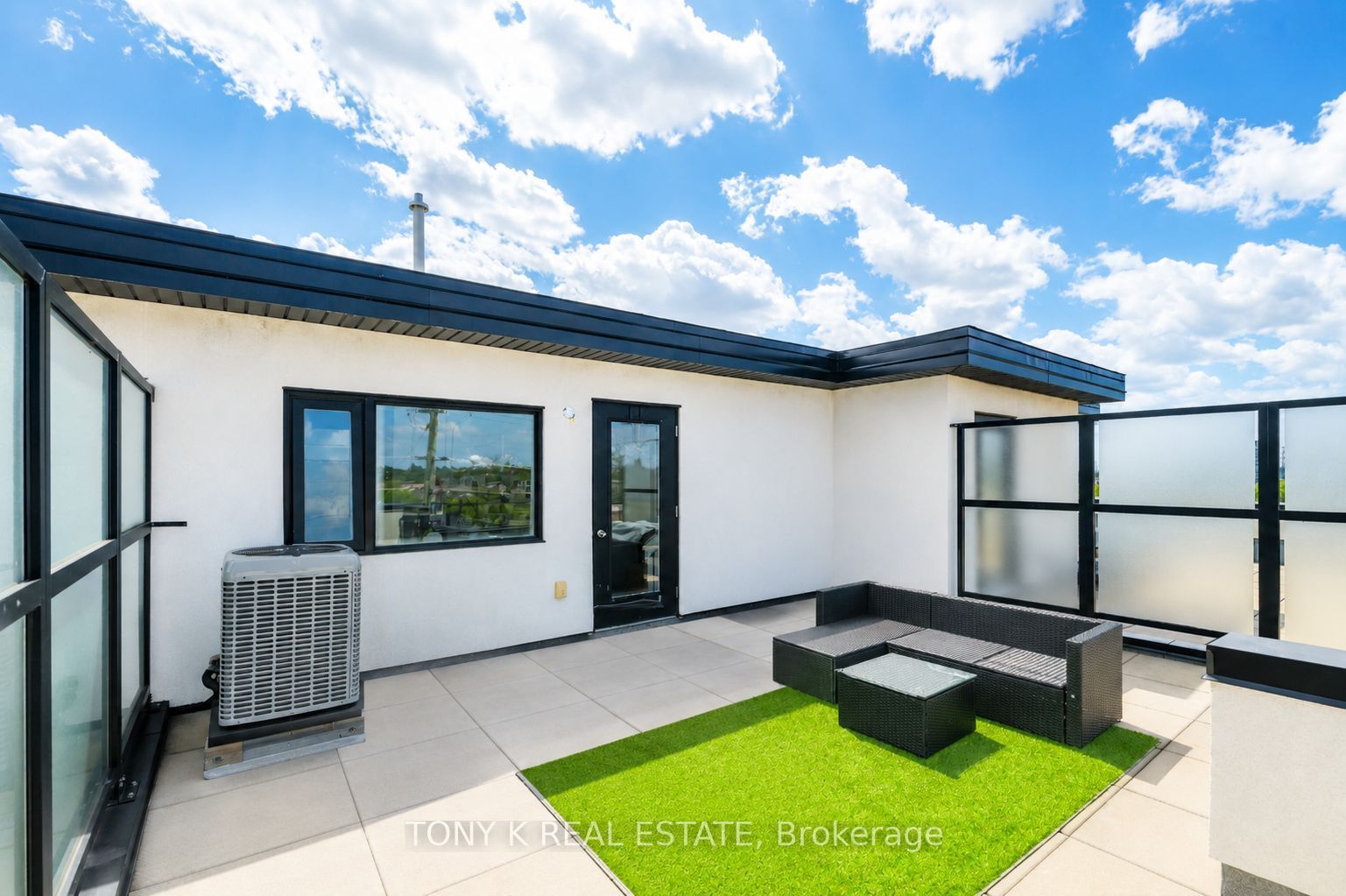 5309 Highway 7 A203 Property Photo 11