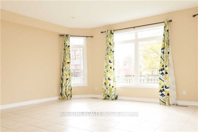 93 Bel Canto Crescent Property Photo 4