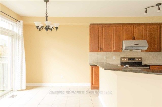 93 Bel Canto Crescent Property Photo 7