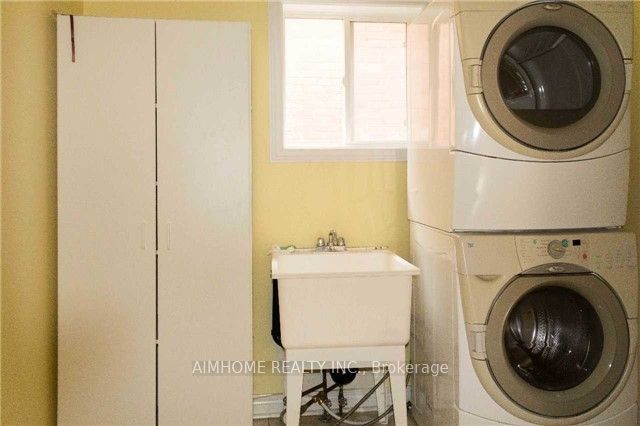 93 Bel Canto Crescent Property Photo 10