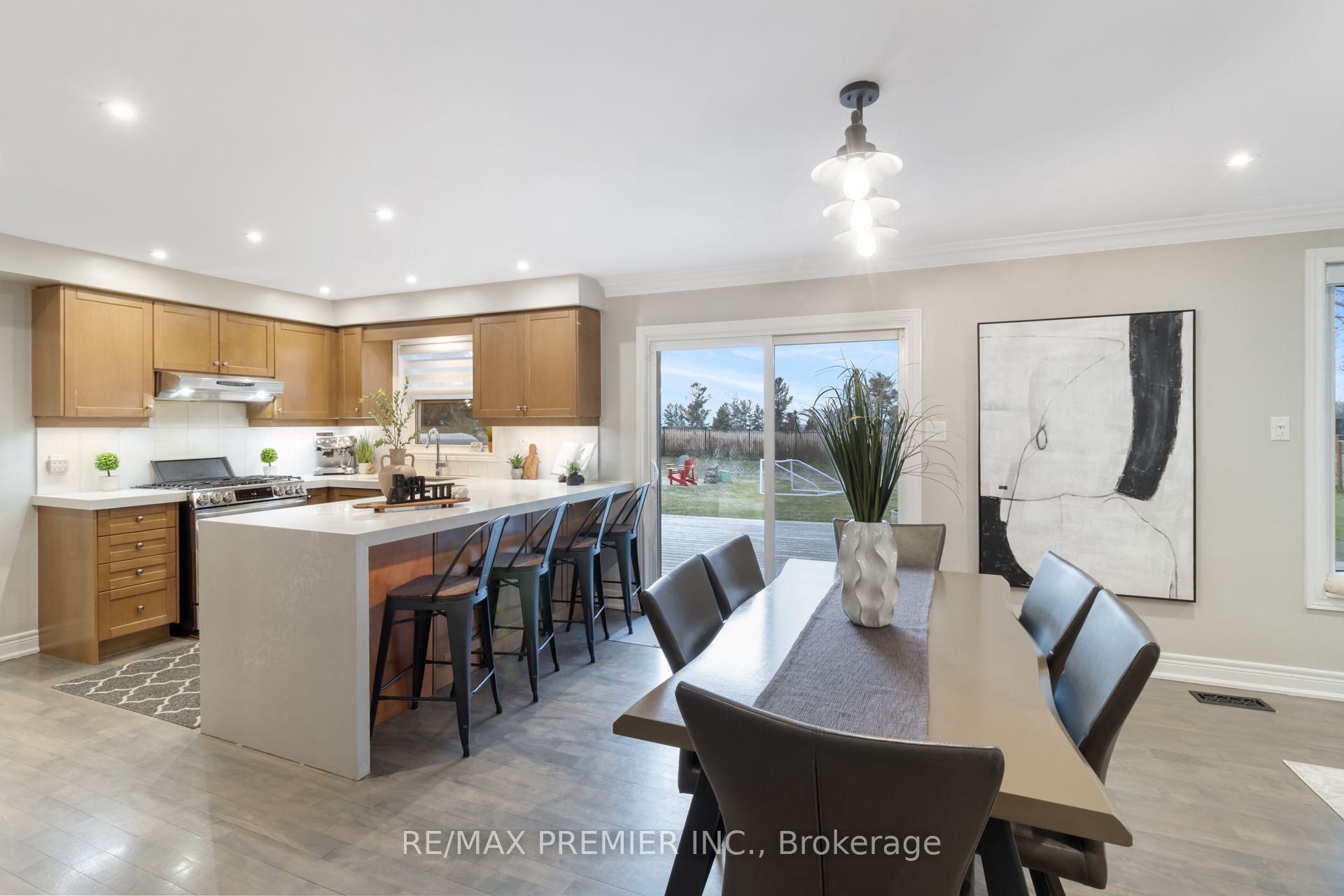 60 Nobleview Drive Property Photo 6