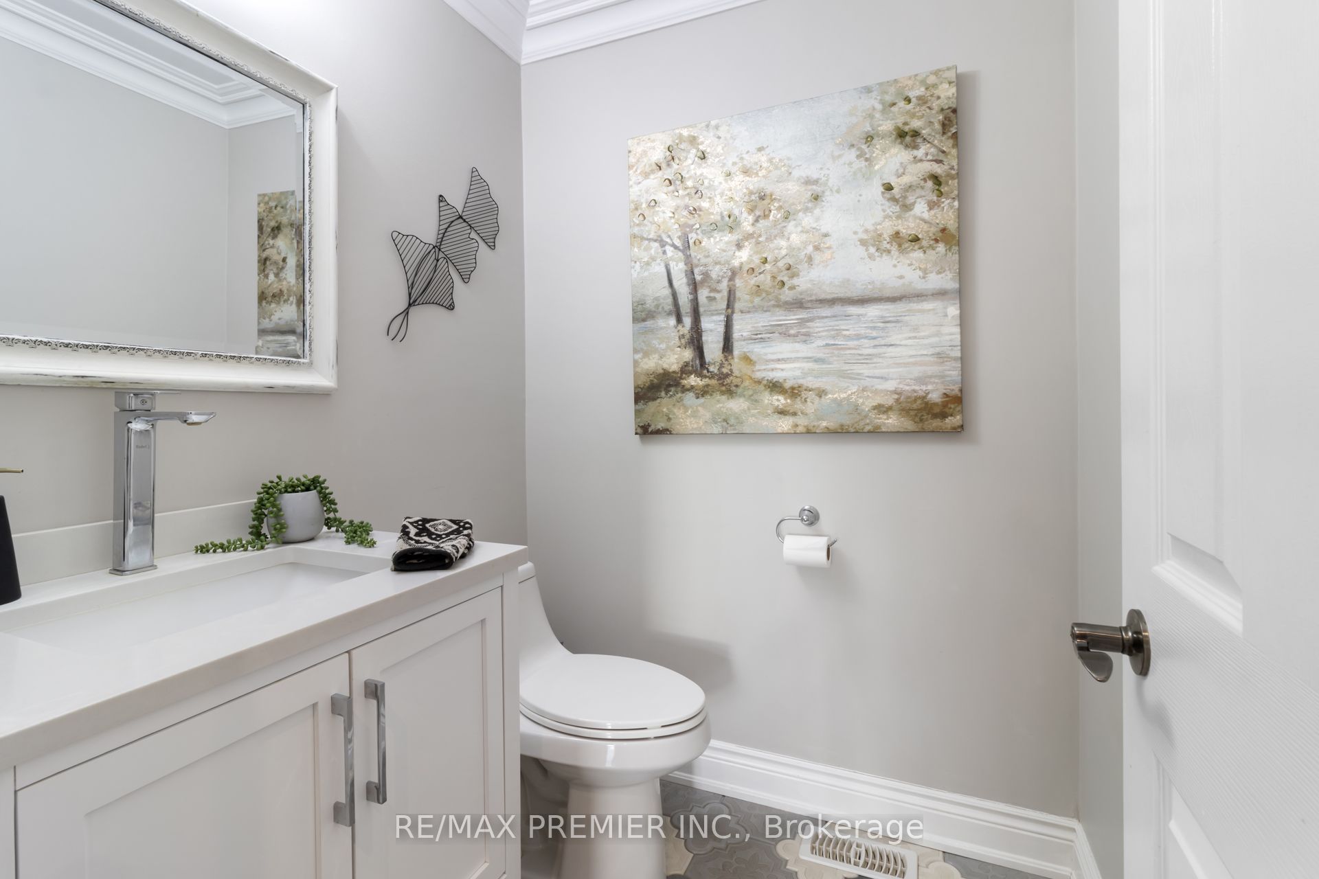 60 Nobleview Drive Property Photo 11