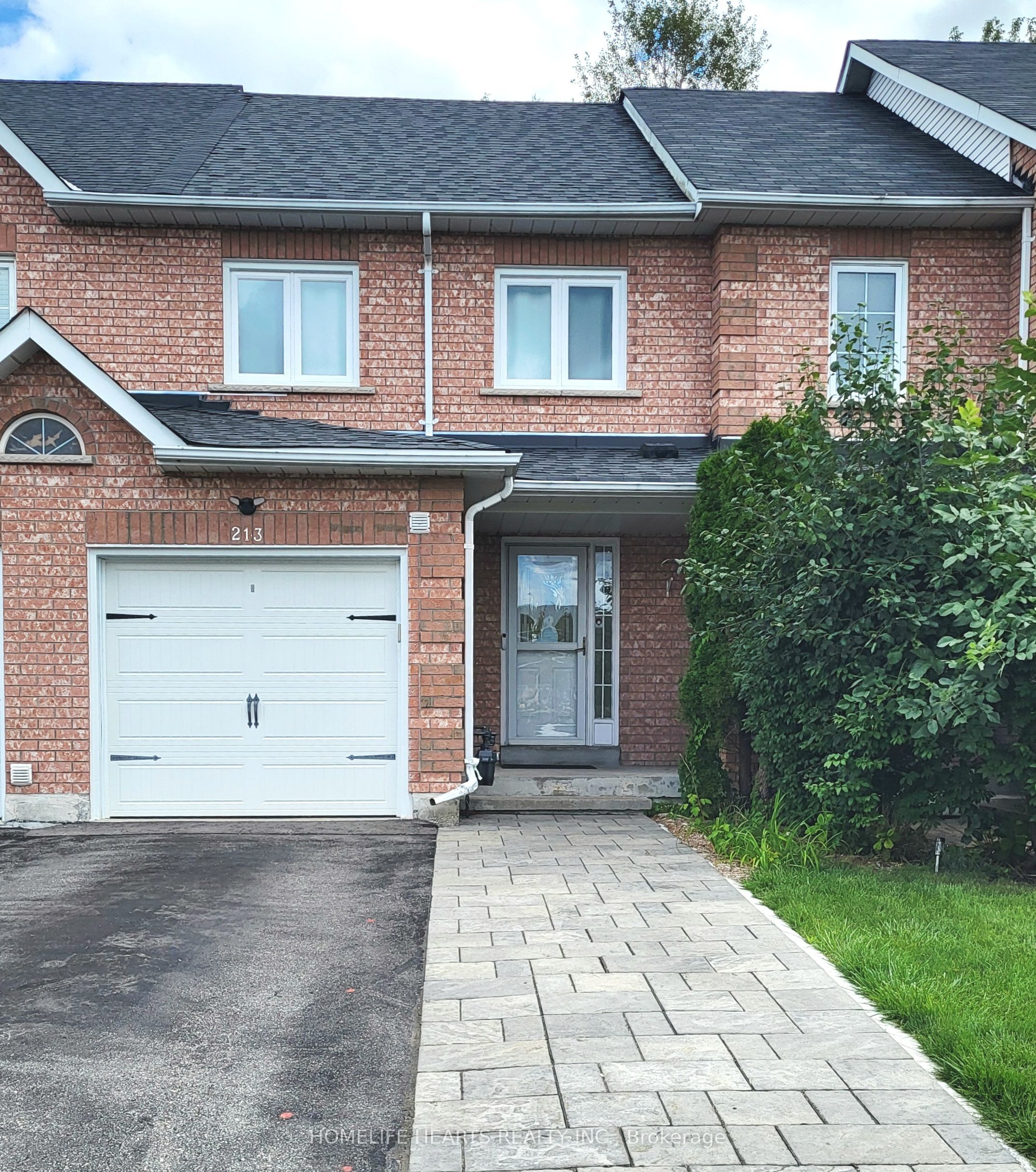 213 Park Drive Property Photo 2