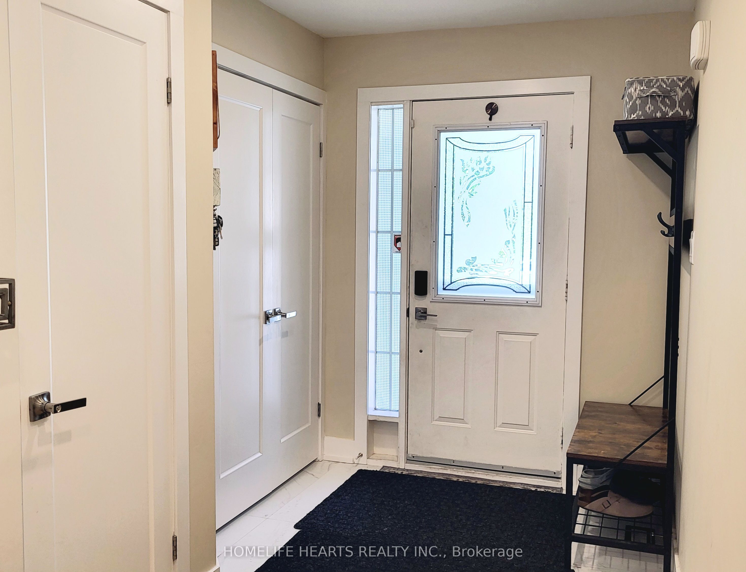 213 Park Drive Property Photo 3