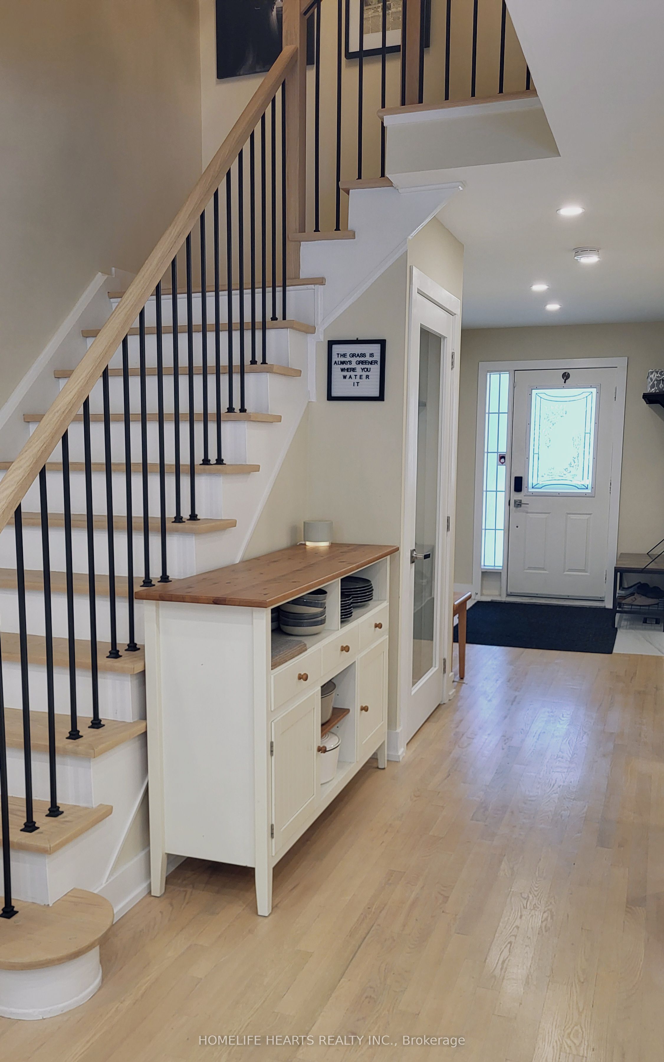213 Park Drive Property Photo 4