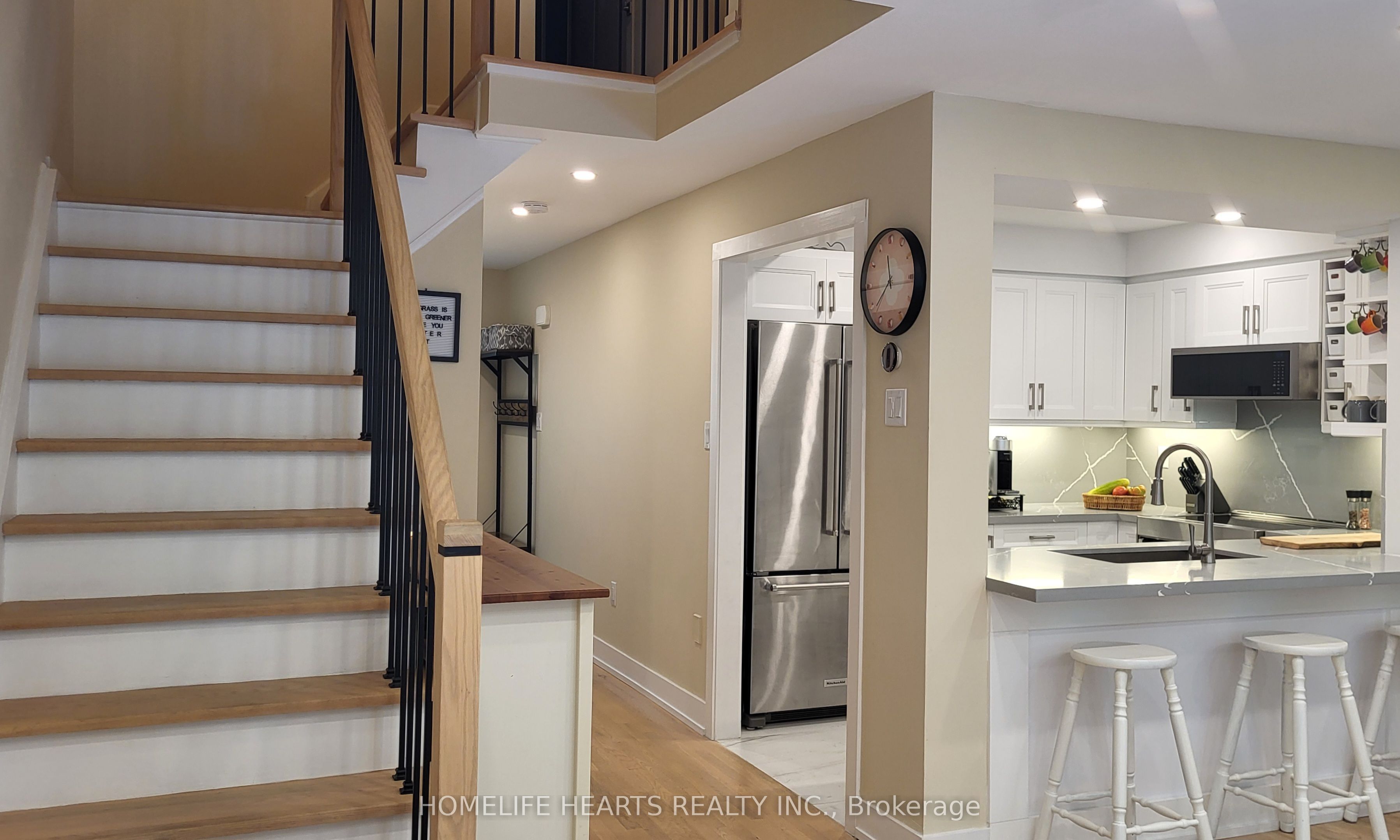213 Park Drive Property Photo 5