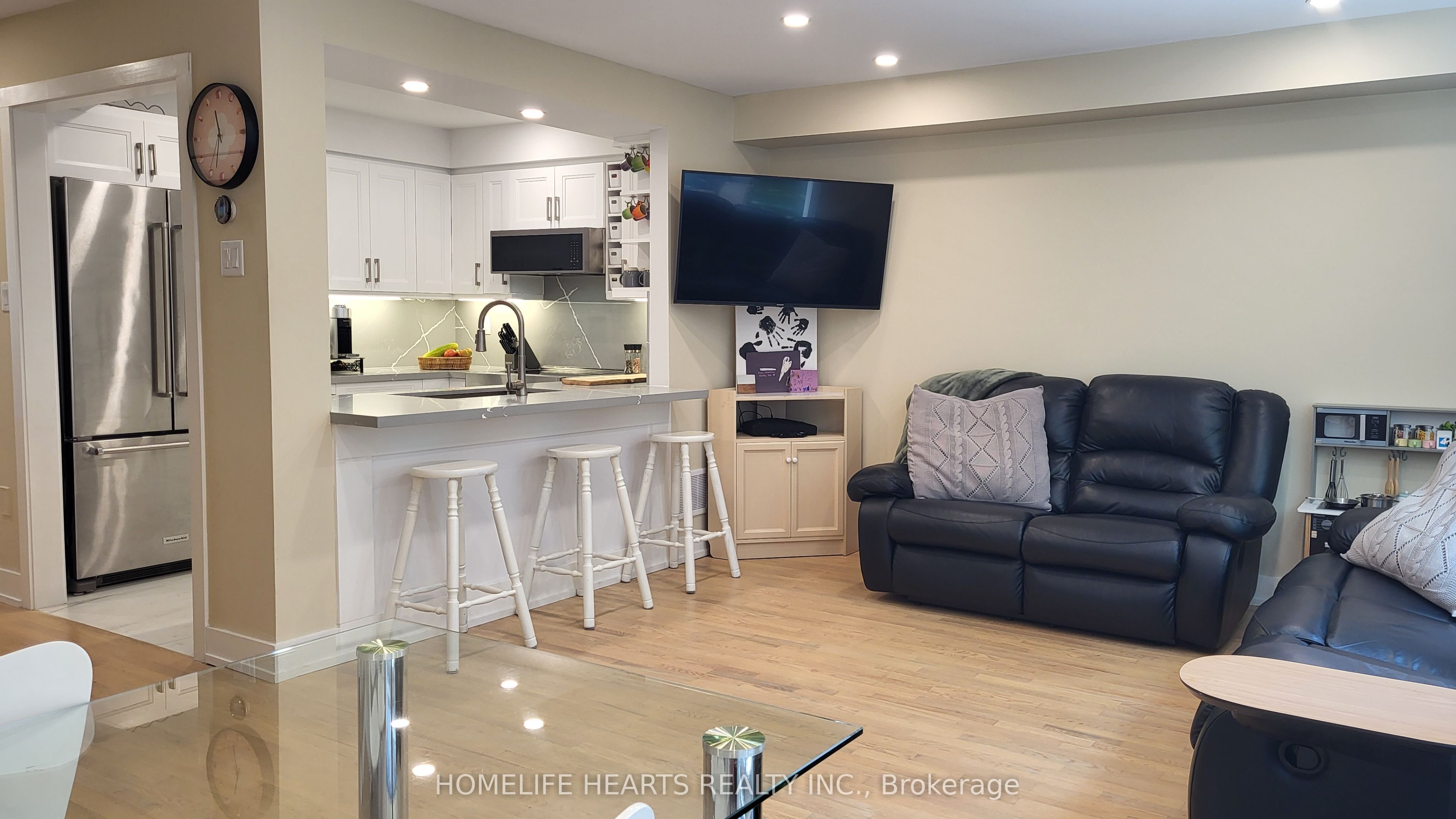 213 Park Drive Property Photo 6