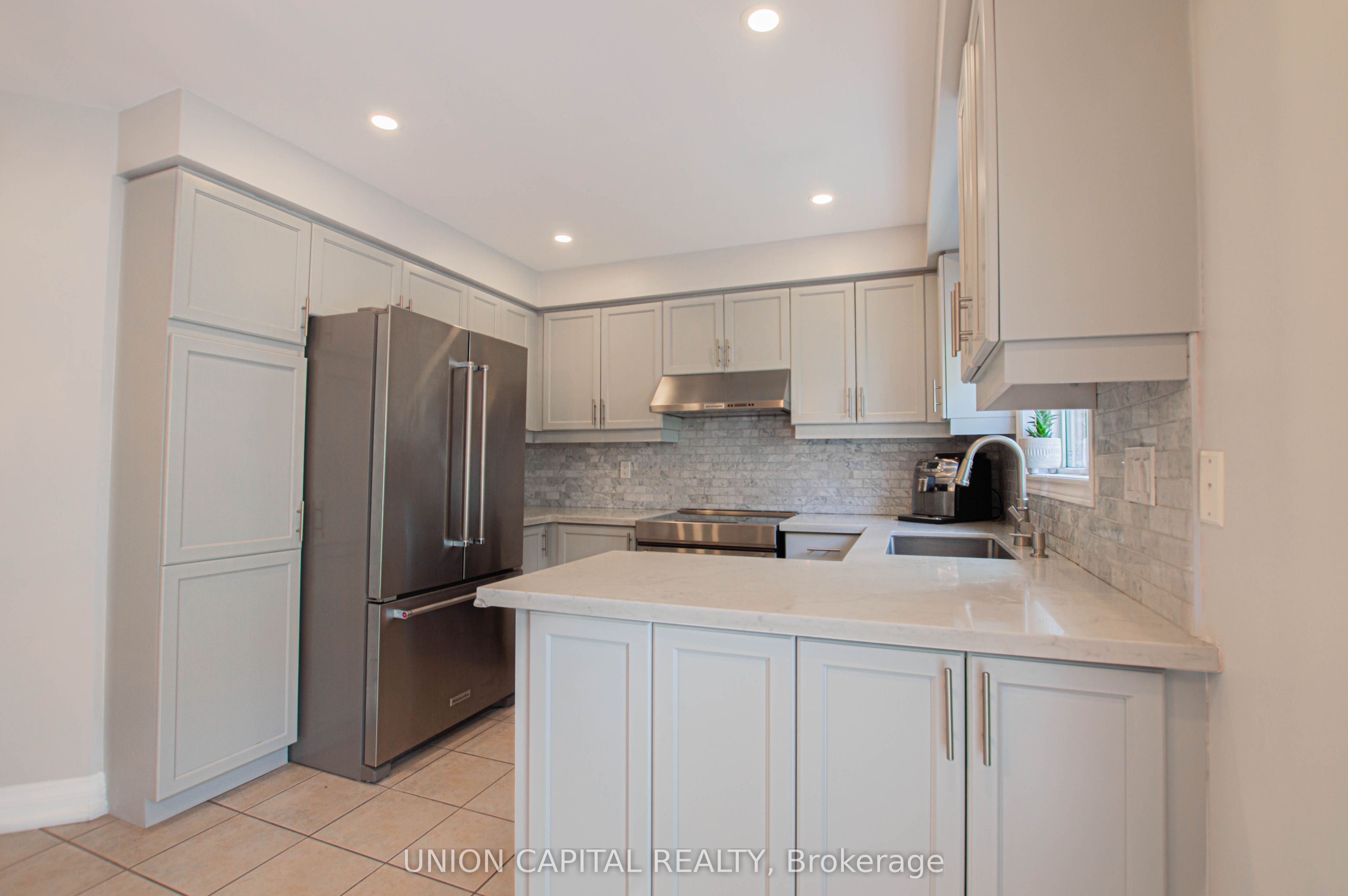 28 Sail Crescent Property Photo 15
