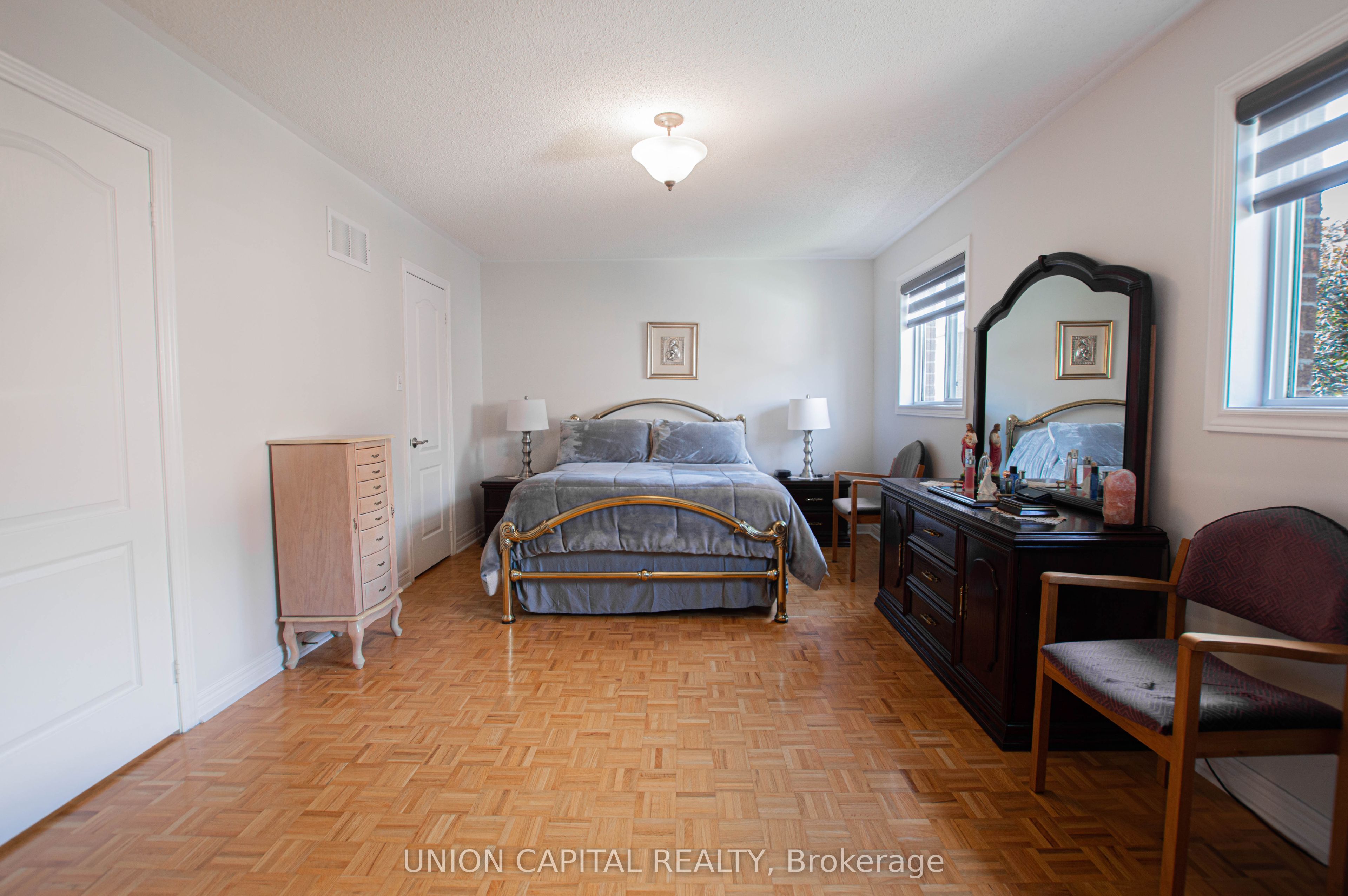 28 Sail Crescent Property Photo 33