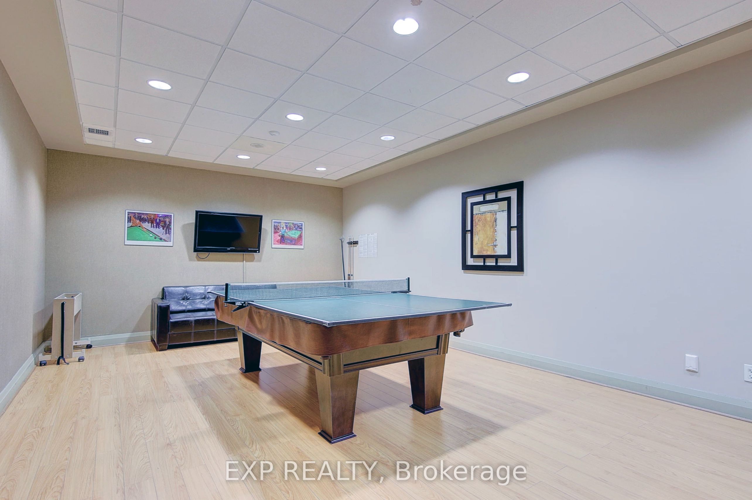 60 Disera Drive 1404 Property Photo 30
