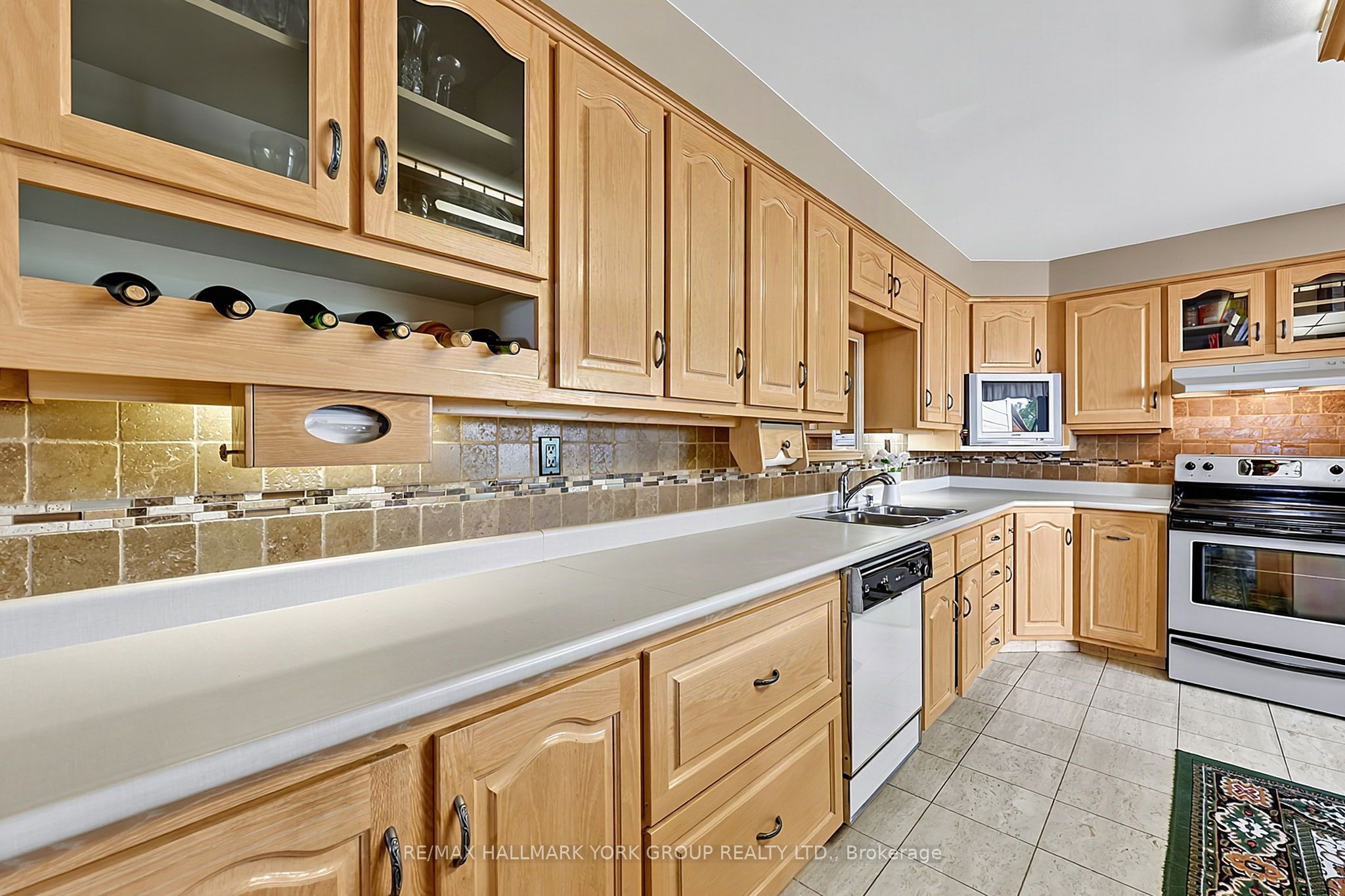 80 Fairway Drive Property Photo 8