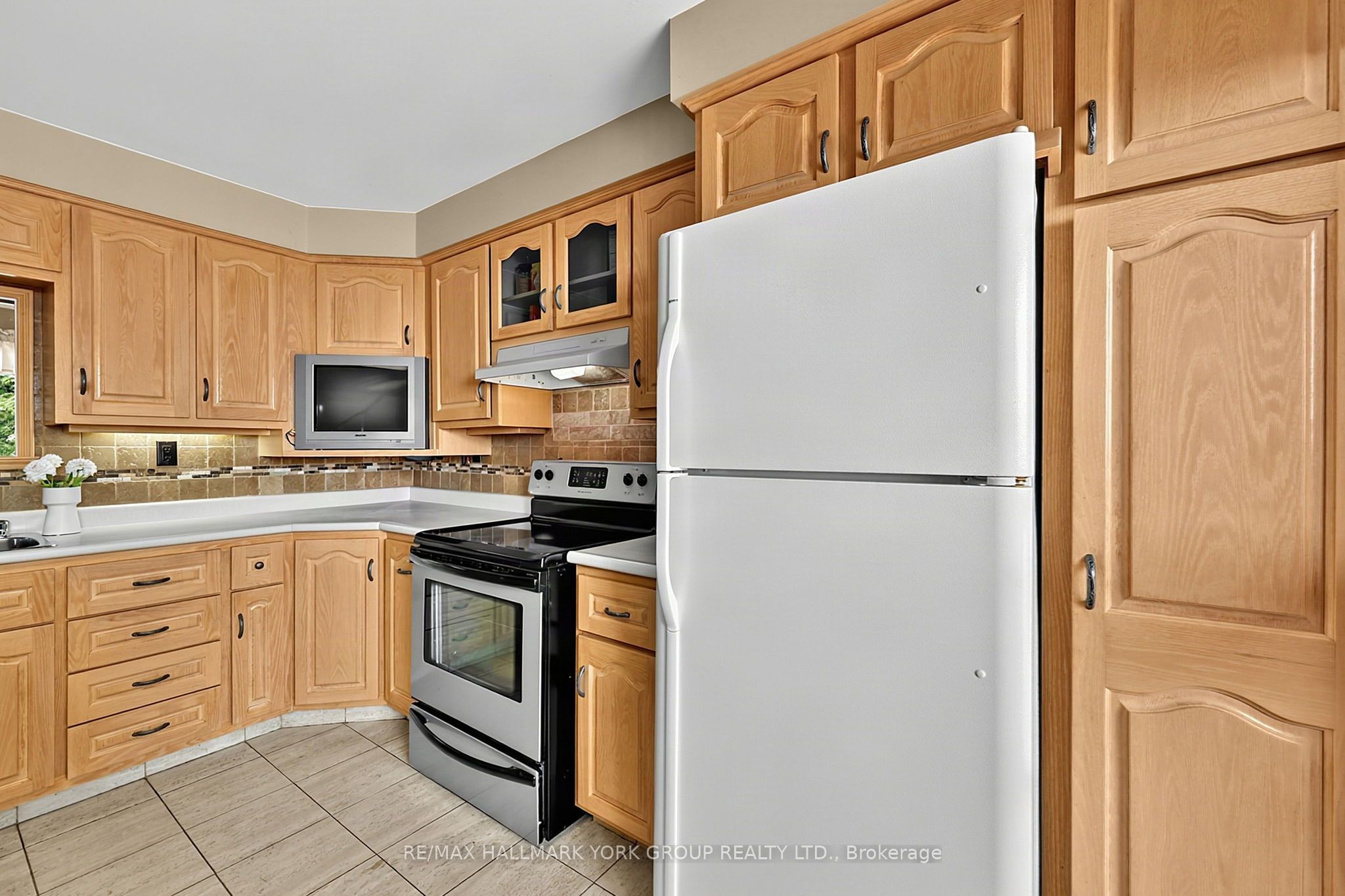 80 Fairway Drive Property Photo 10