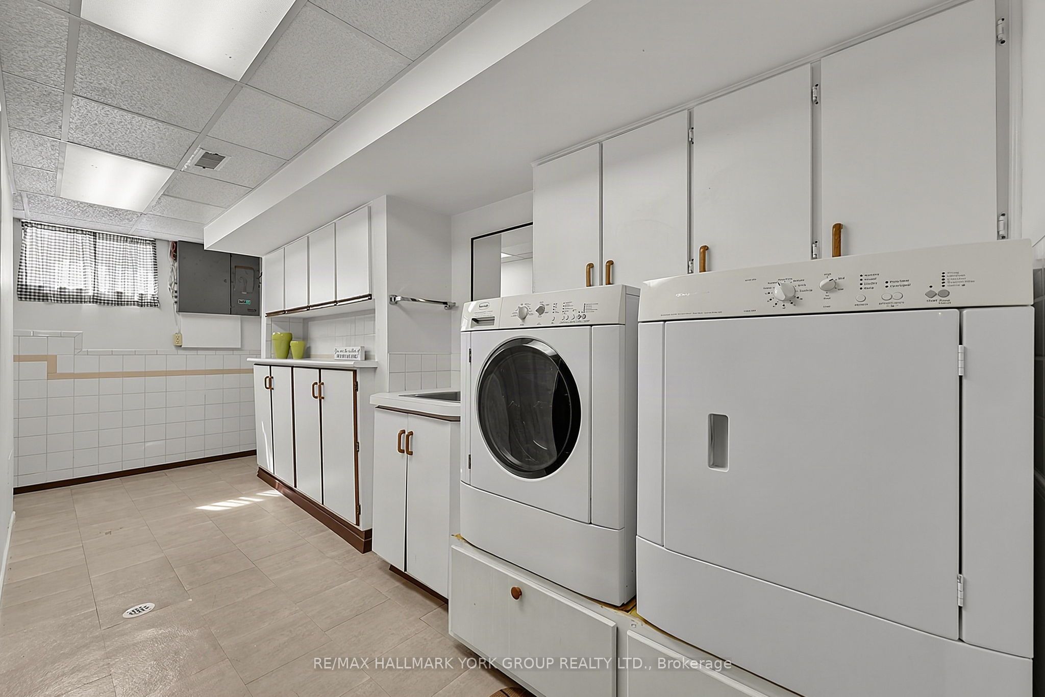 80 Fairway Drive Property Photo 23
