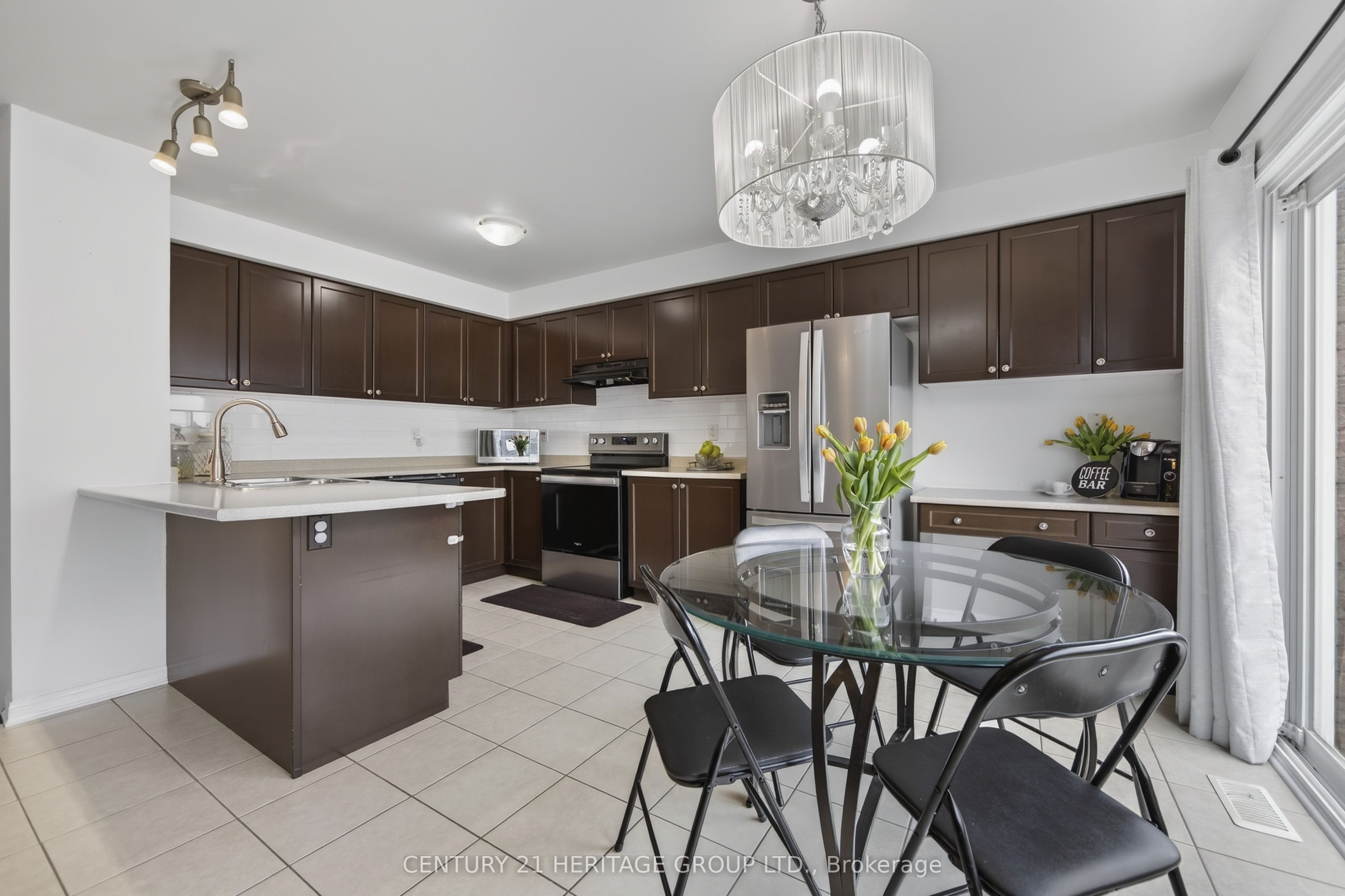 17 Gordon Drive Property Photo 12