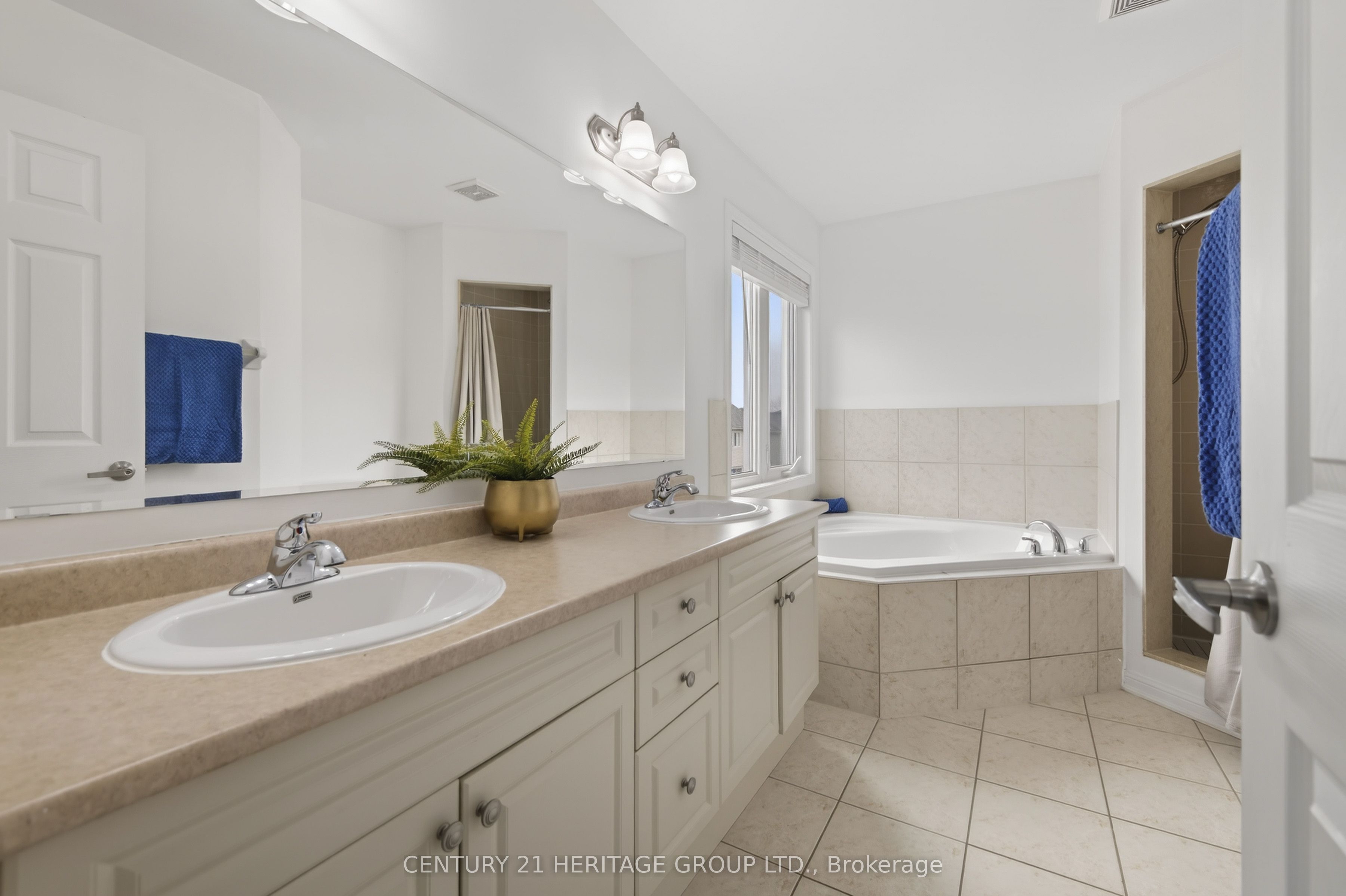 17 Gordon Drive Property Photo 19