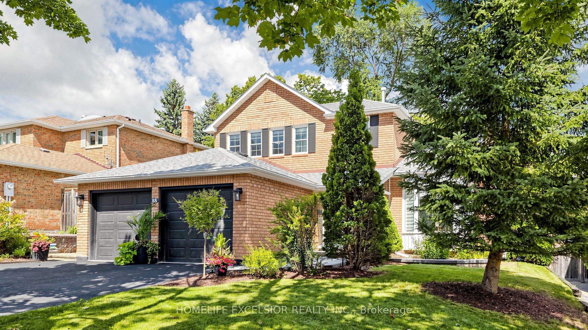 88 Kemano Road Property Photo 2