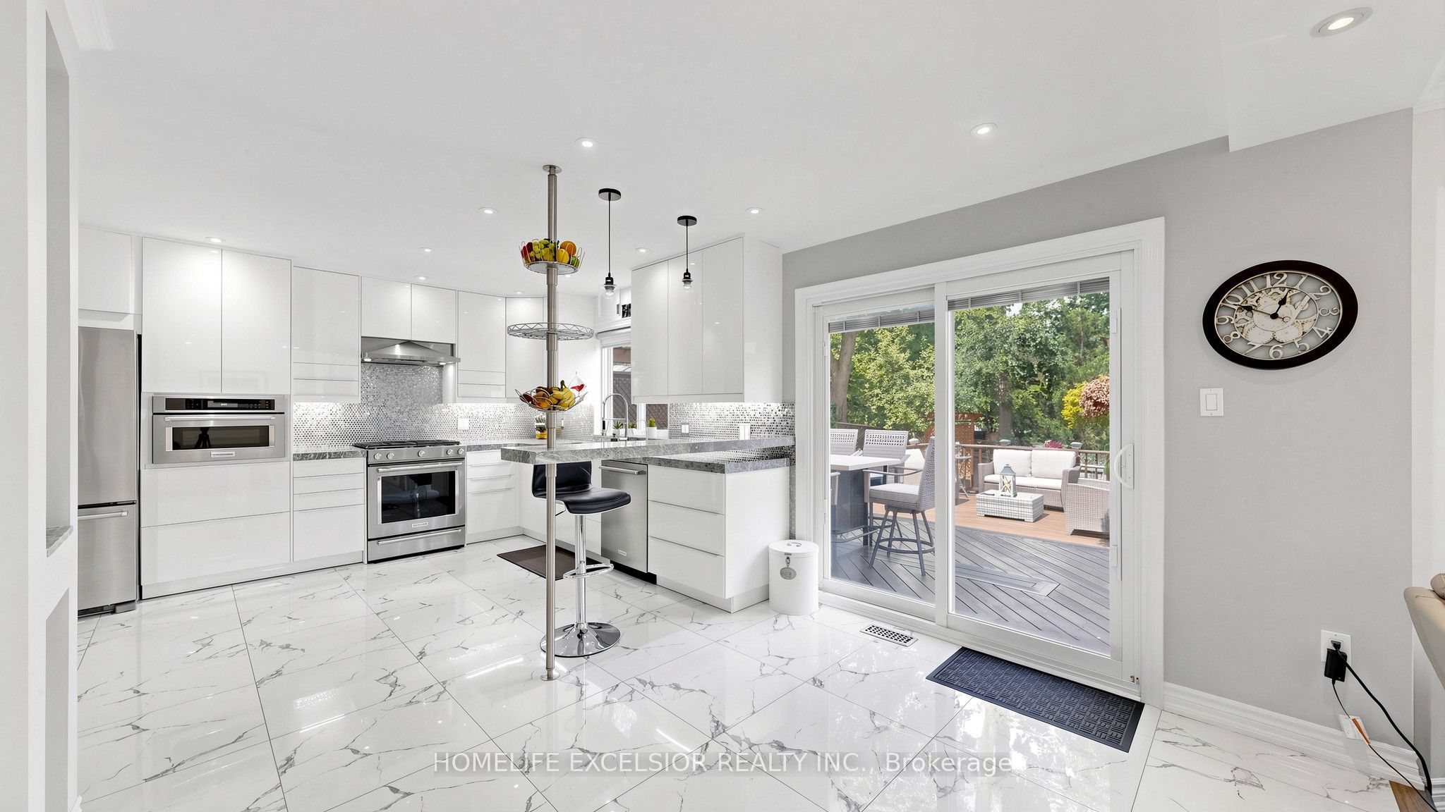 88 Kemano Road Property Photo 14