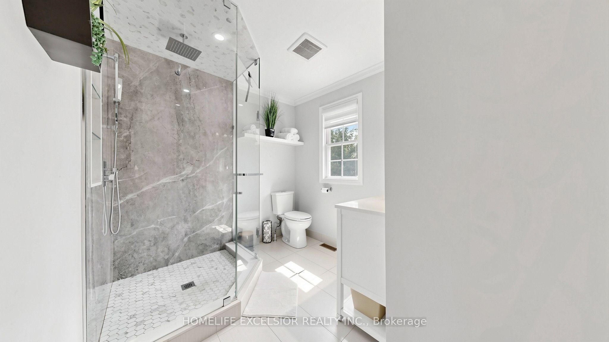88 Kemano Road Property Photo 27