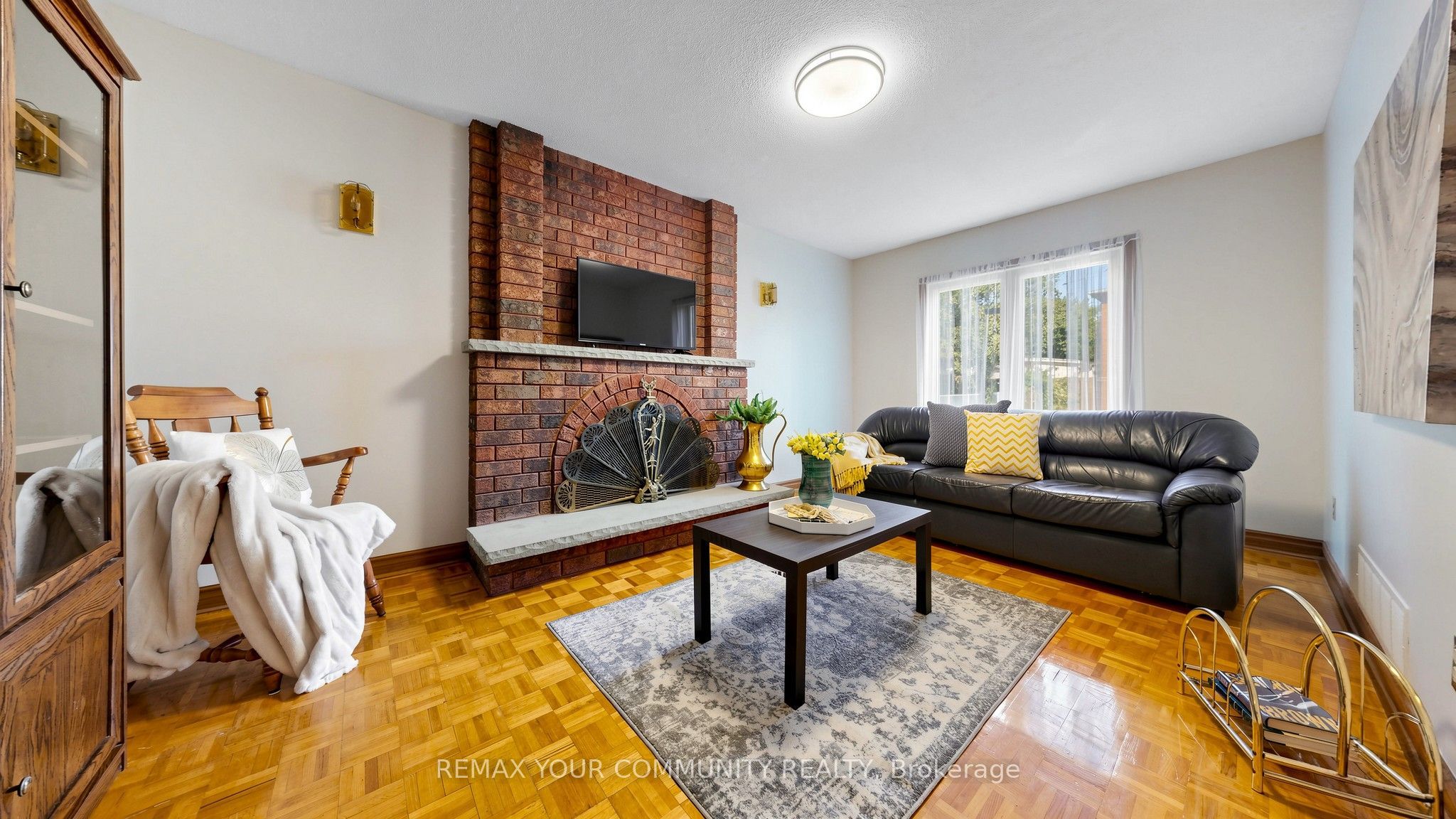 2 Janus Place Property Photo 8