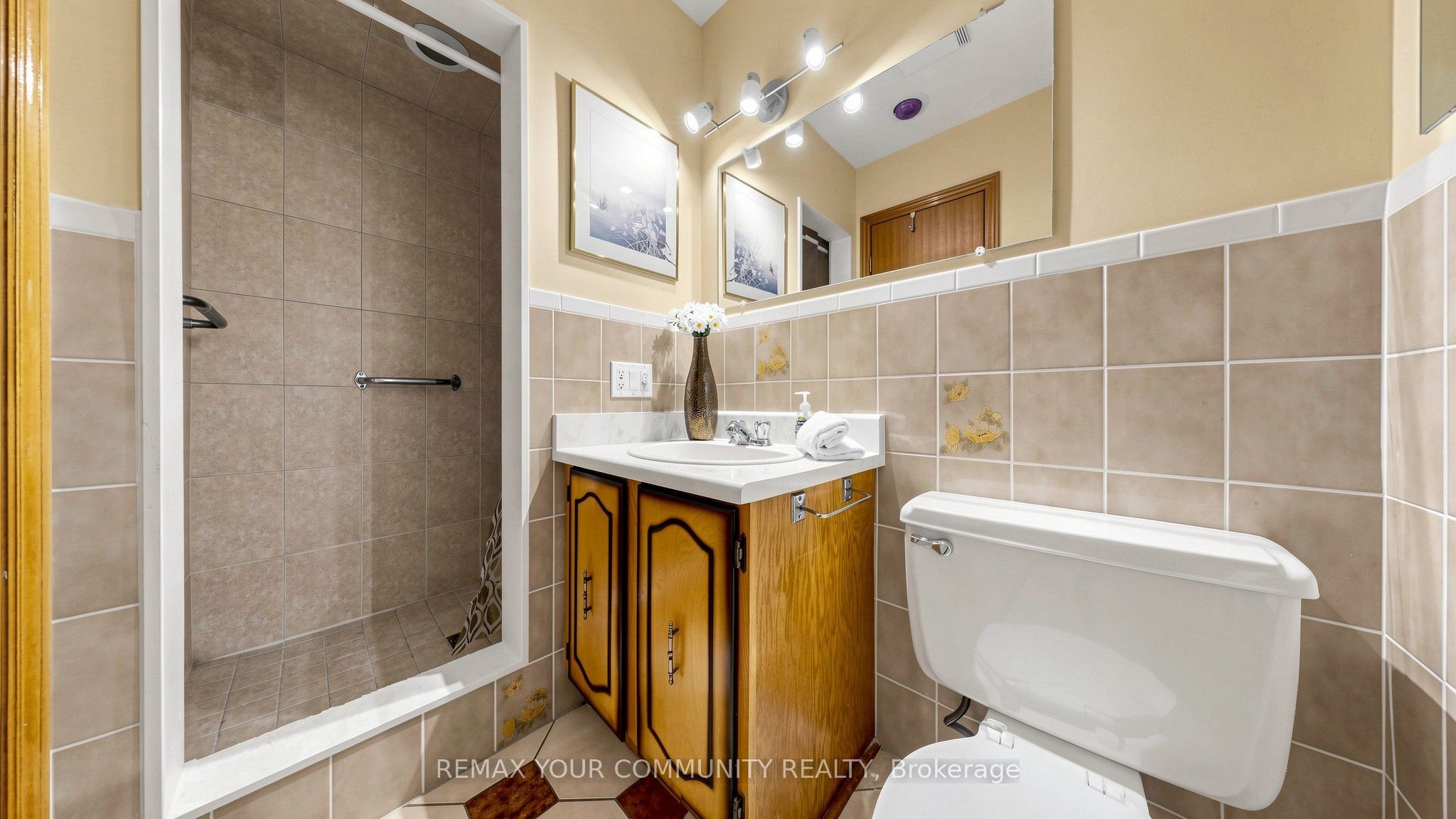 2 Janus Place Property Photo 15
