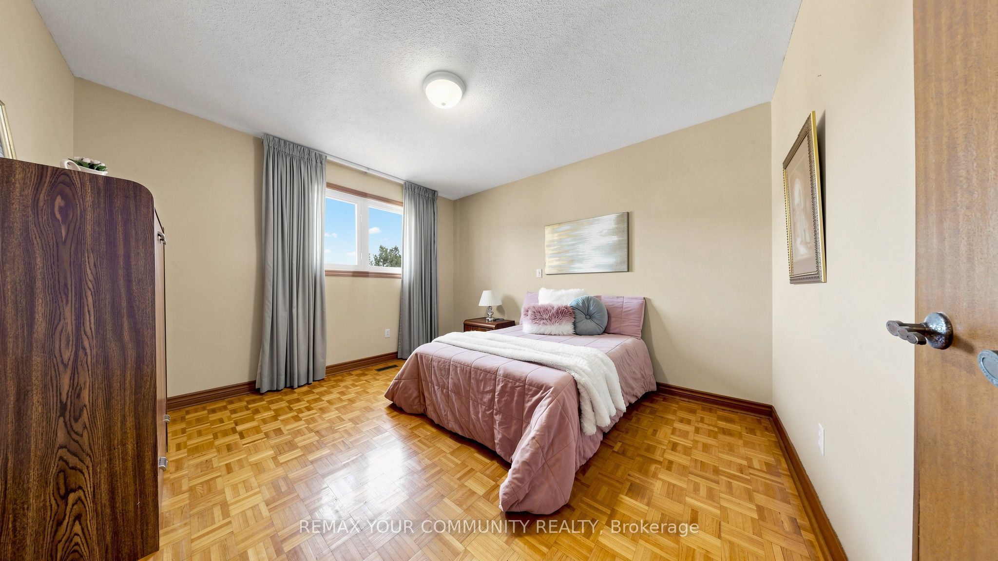 2 Janus Place Property Photo 22