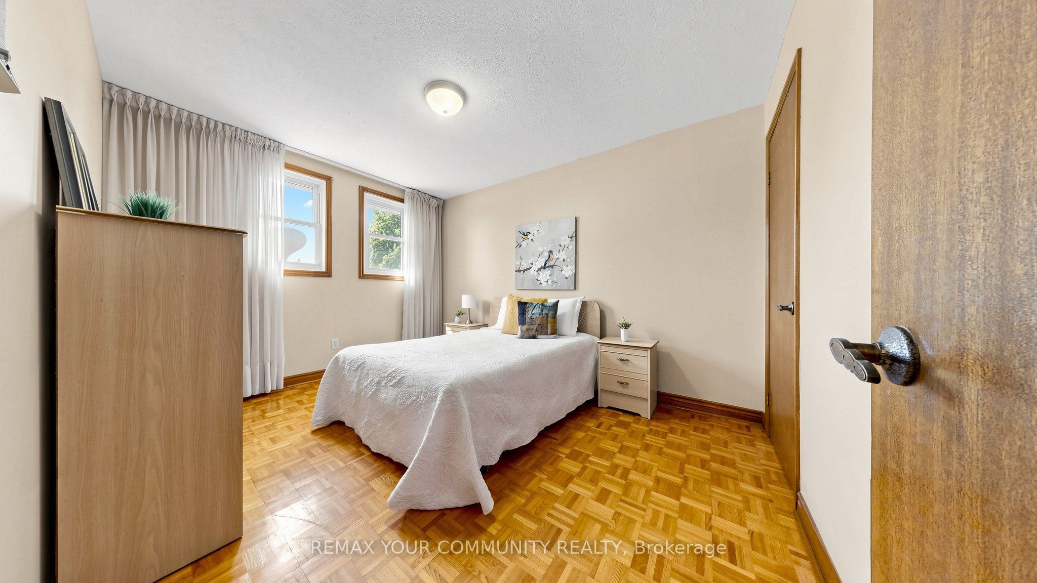 2 Janus Place Property Photo 23