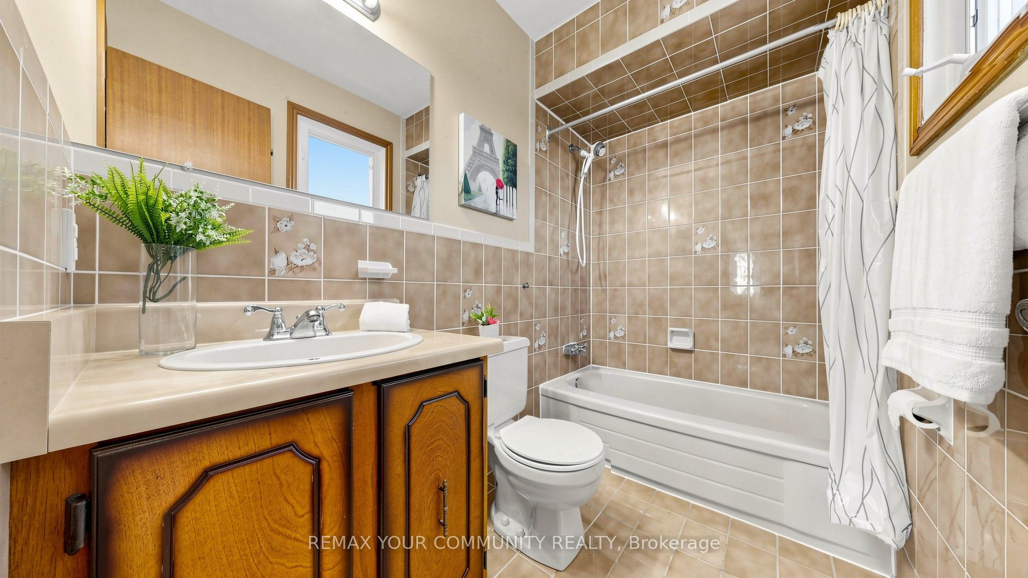 2 Janus Place Property Photo 25