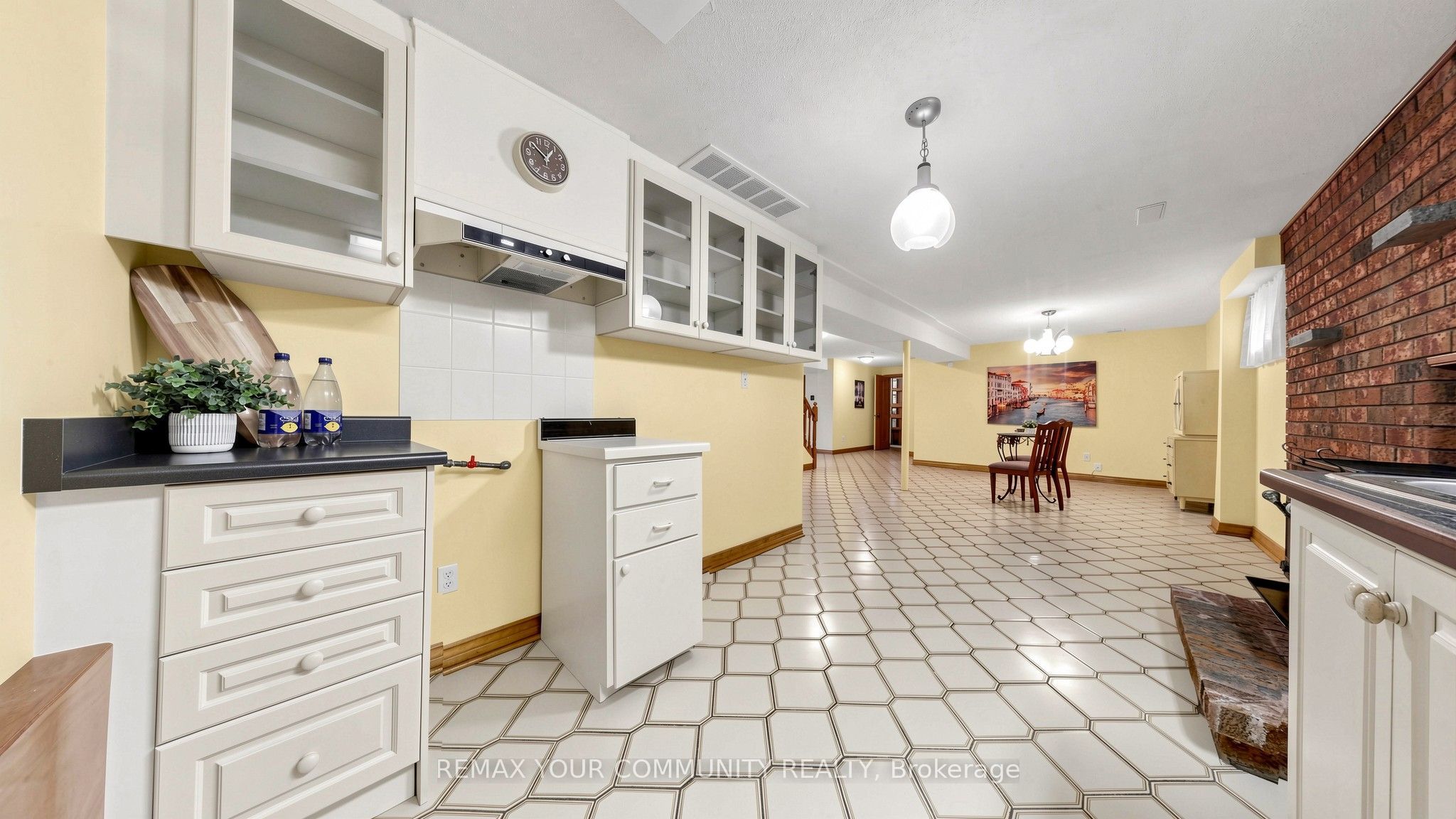2 Janus Place Property Photo 27