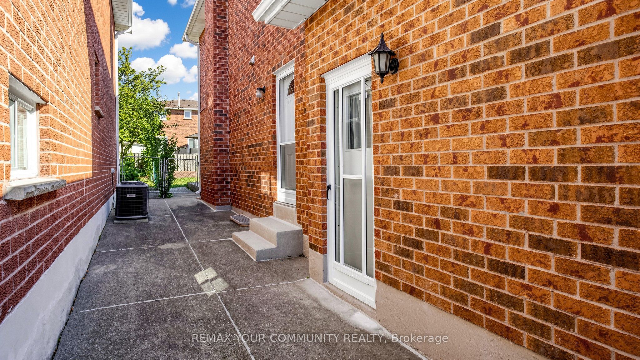 2 Janus Place Property Photo 41