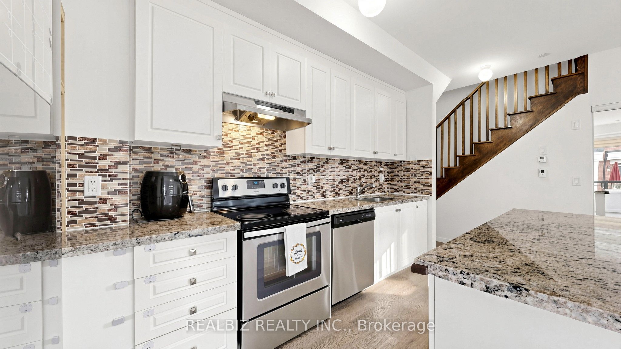 400 Alex Gardner Circle 77 Property Photo 24