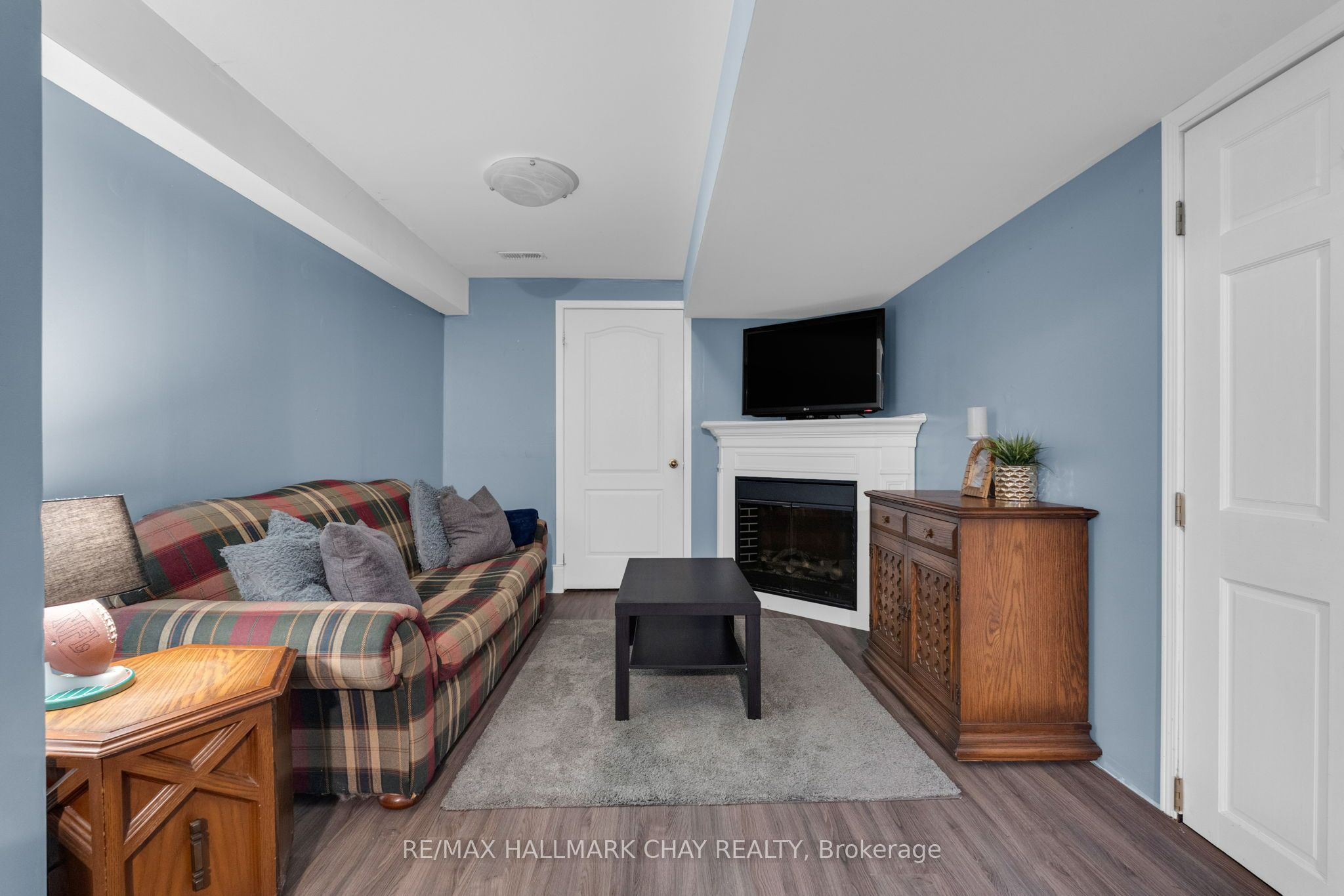 38 Admiral Crescent Property Photo 20