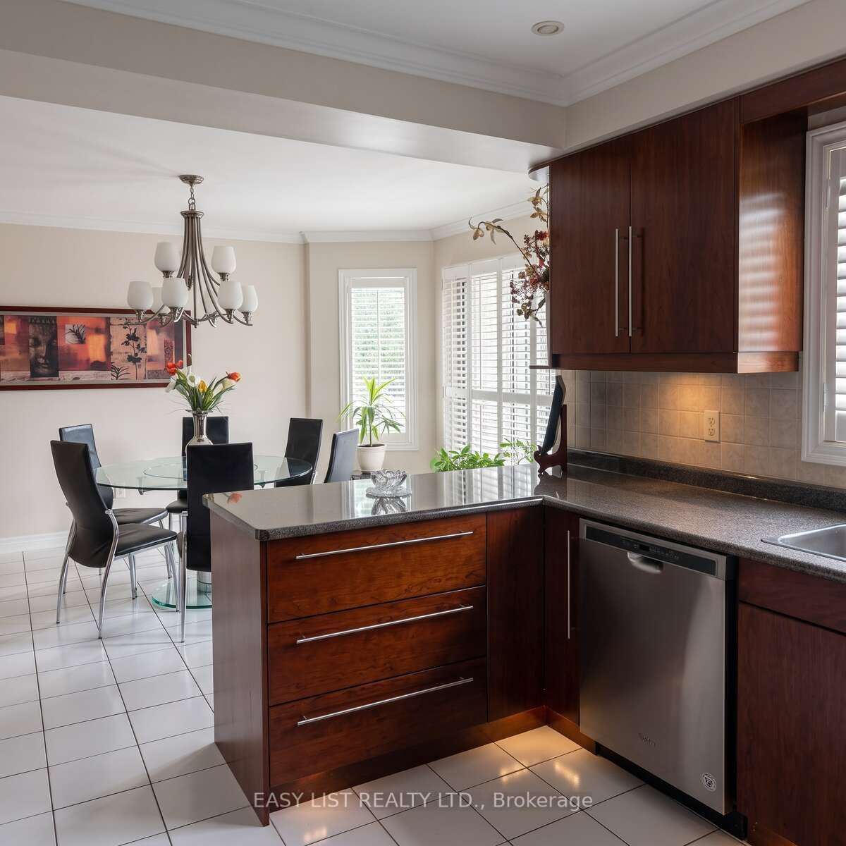 14 Gas Light Crescent Property Photo 22