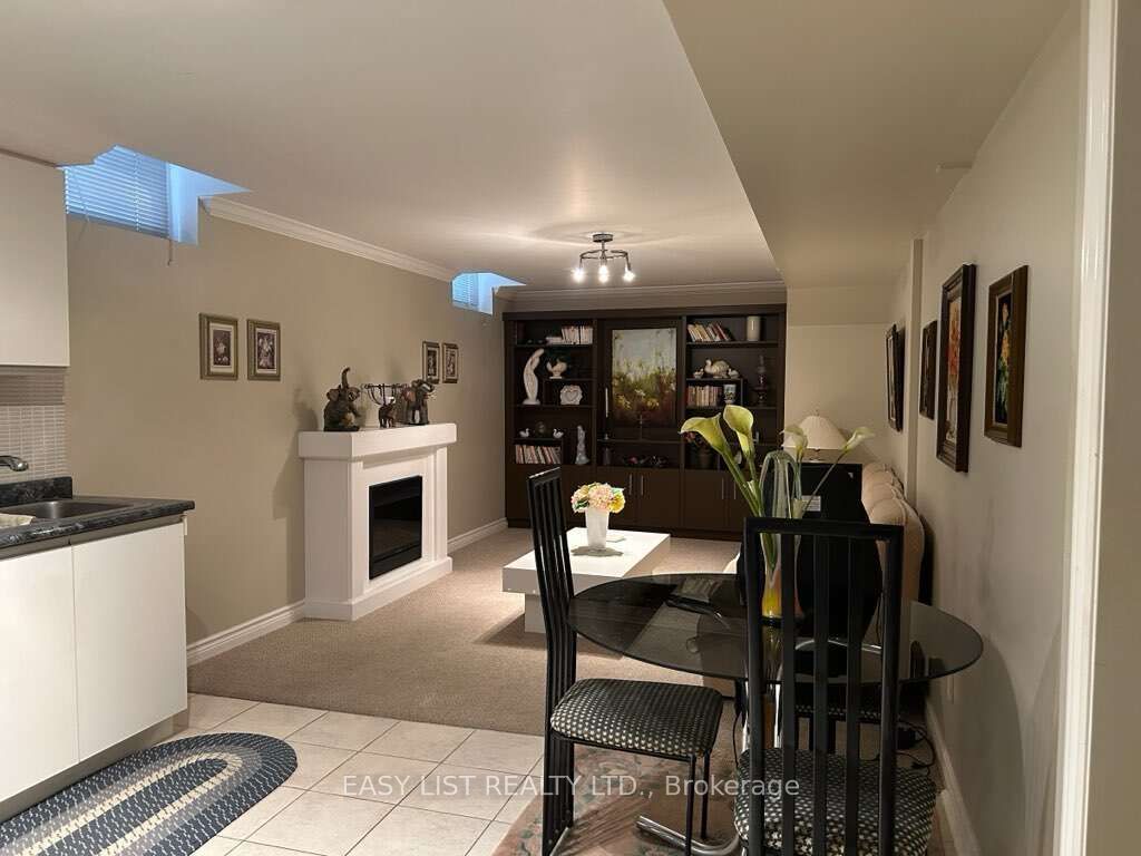 14 Gas Light Crescent Property Photo 40