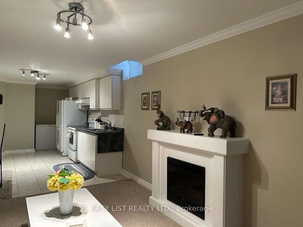 14 Gas Light Crescent Property Photo 42