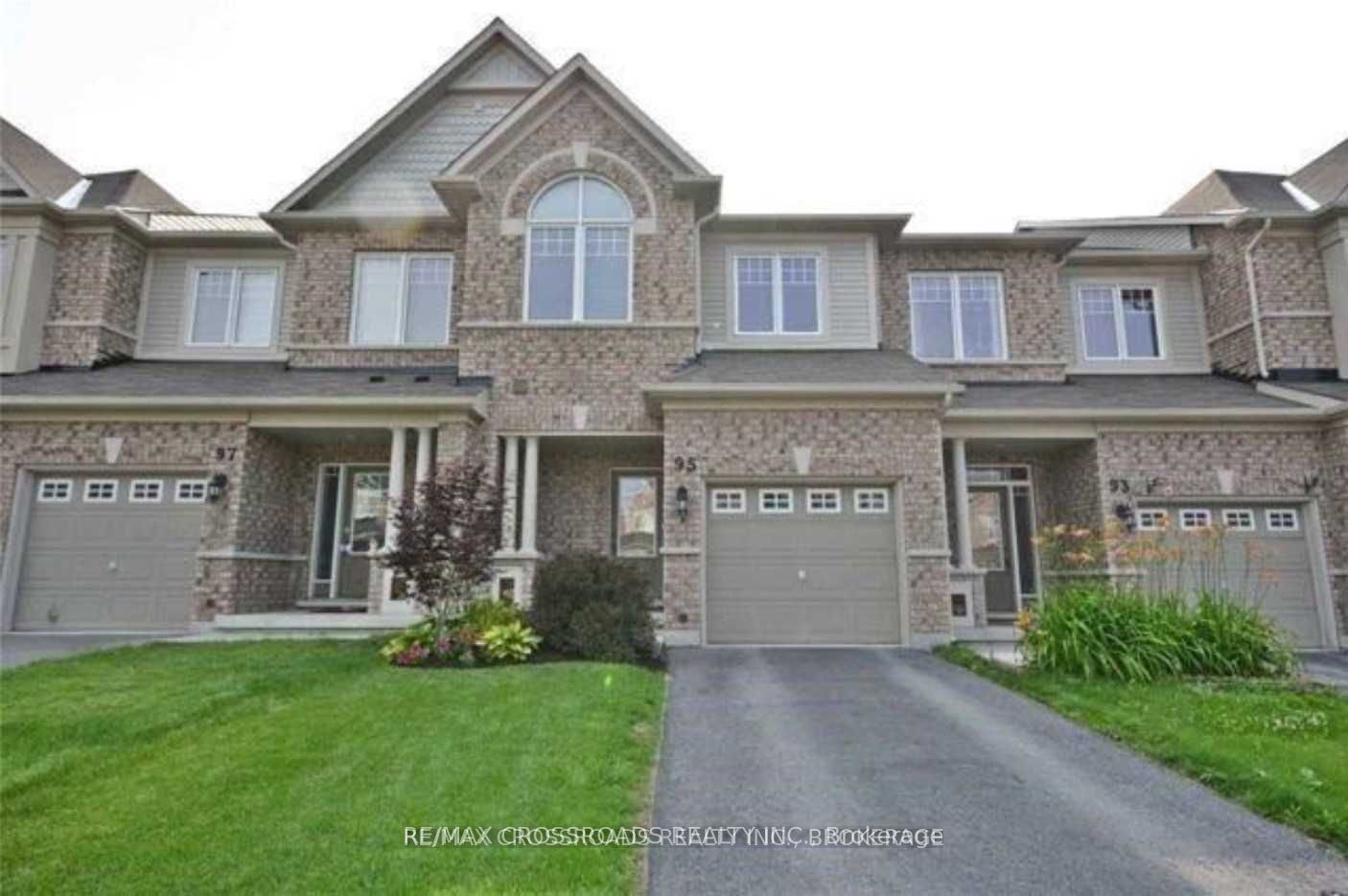95 Thatcher Crescent Property Photo 1