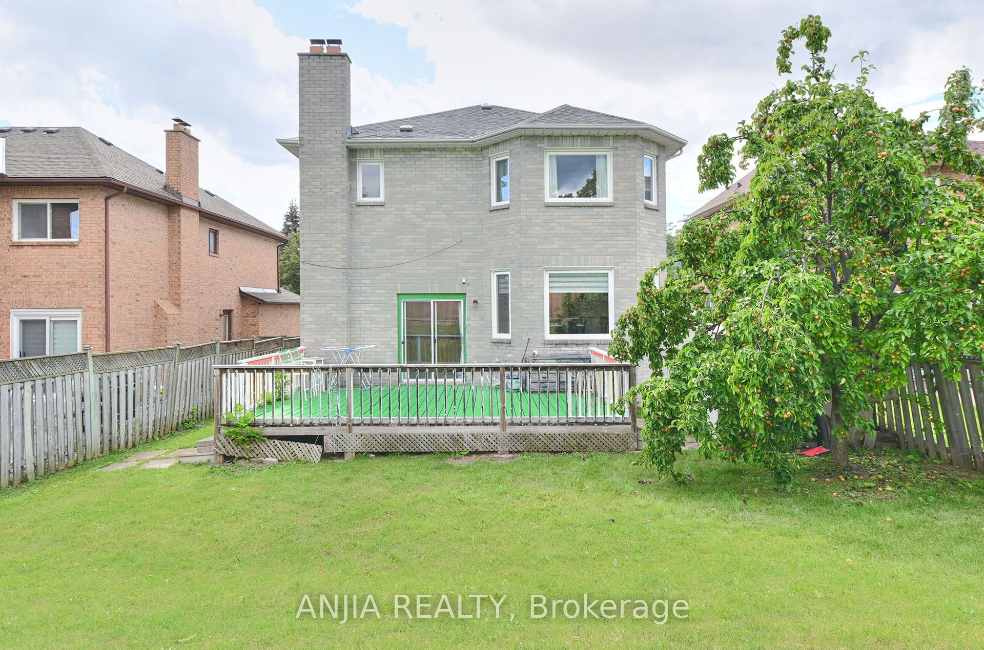 127 Tomlinson Circle Property Photo 29