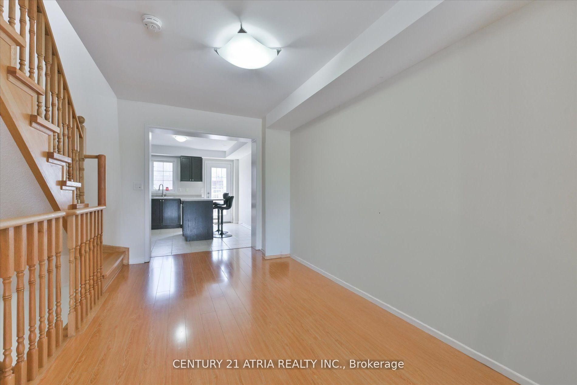 5245 Major Mackenzie Drive E Property Photo 10