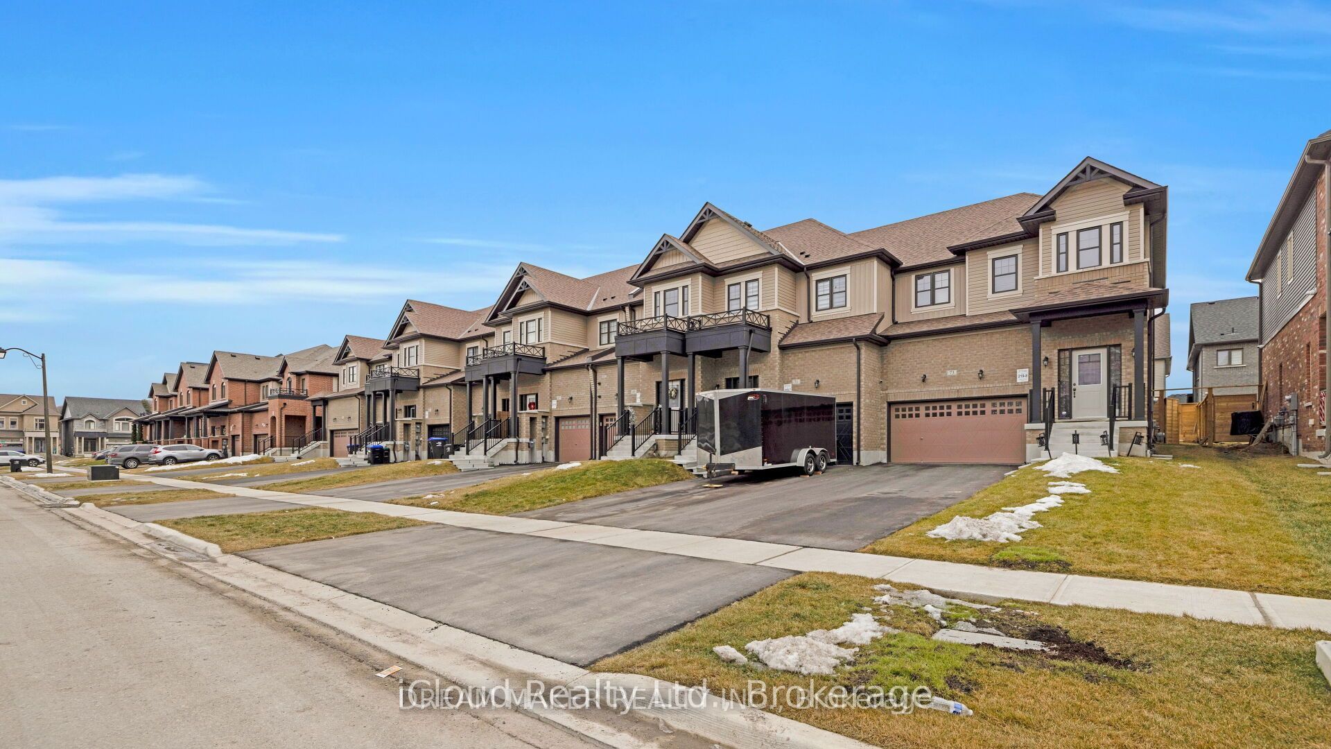 73 Lorne Thomas Place Property Photo 2