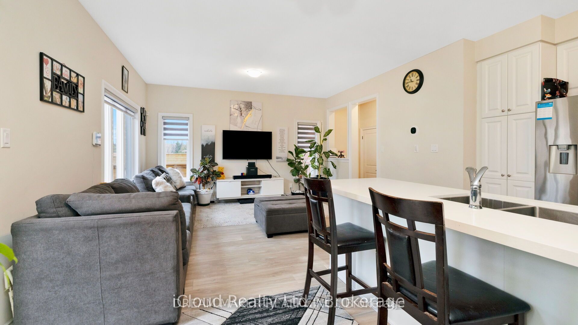 73 Lorne Thomas Place Property Photo 18
