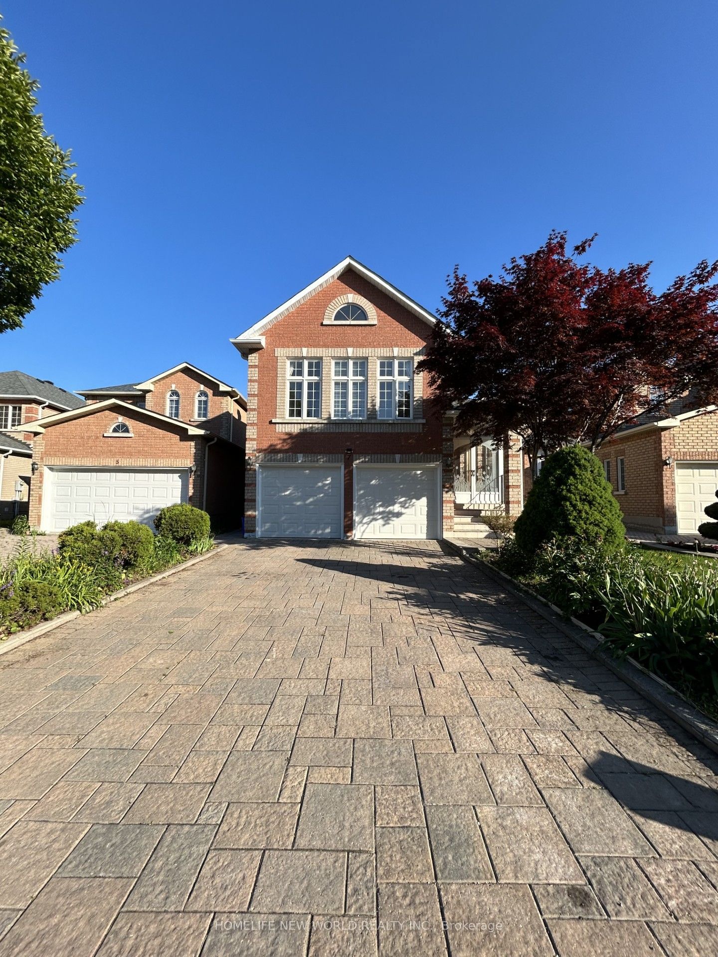 7 Symphony Gate Property Photo 1