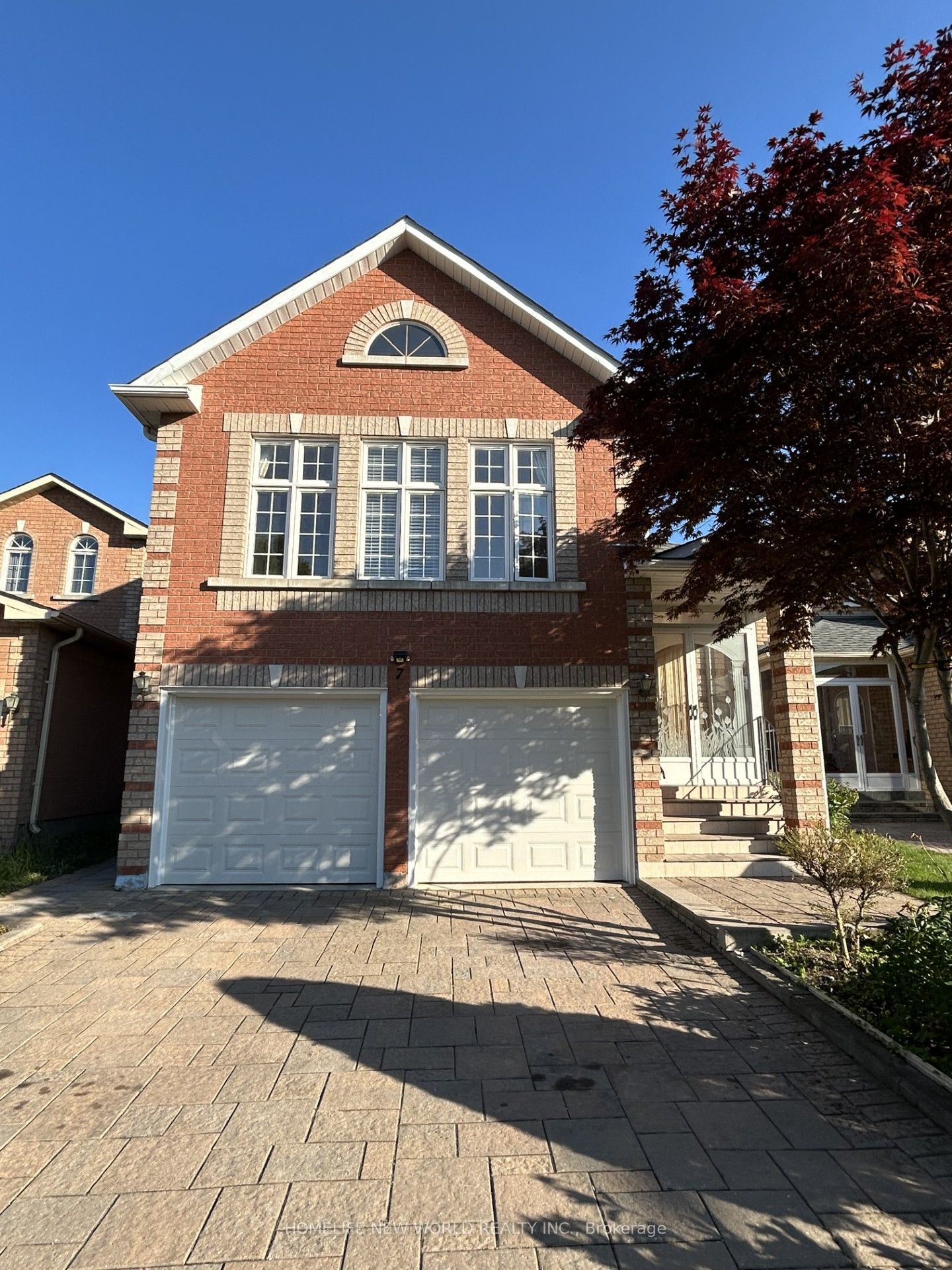 7 Symphony Gate Property Photo 2