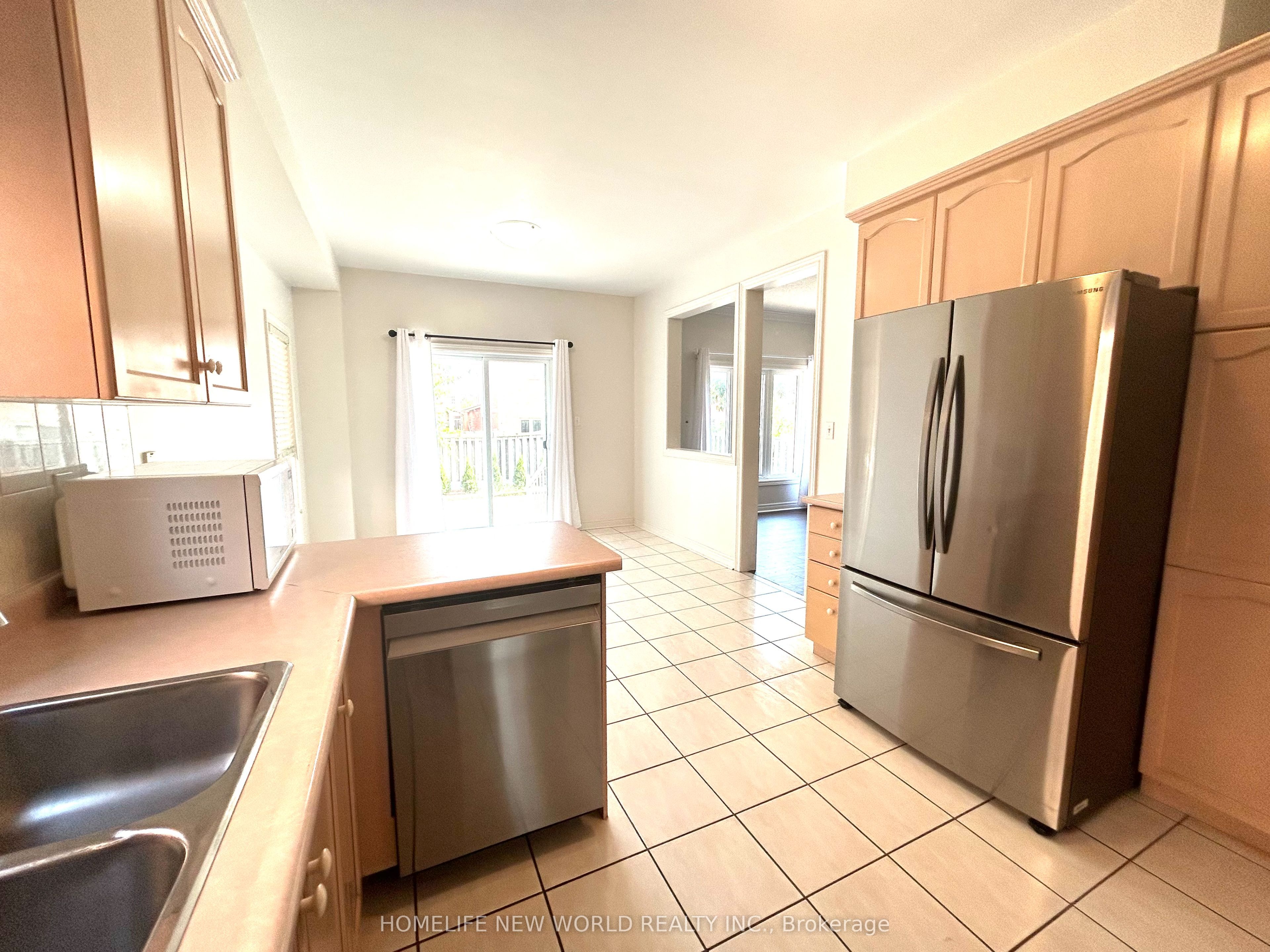 7 Symphony Gate Property Photo 8