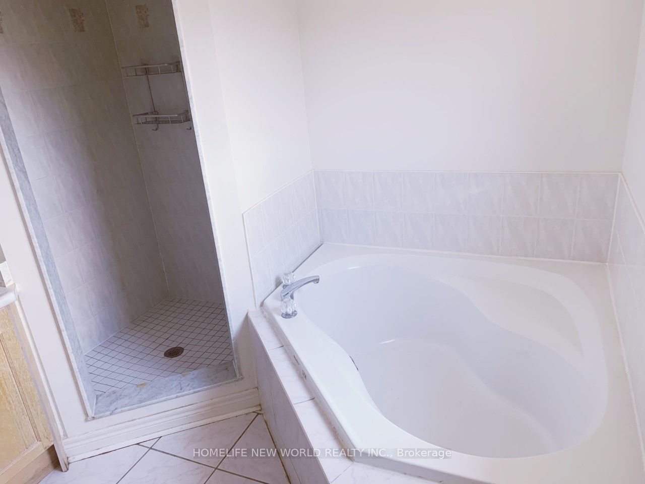7 Symphony Gate Property Photo 17
