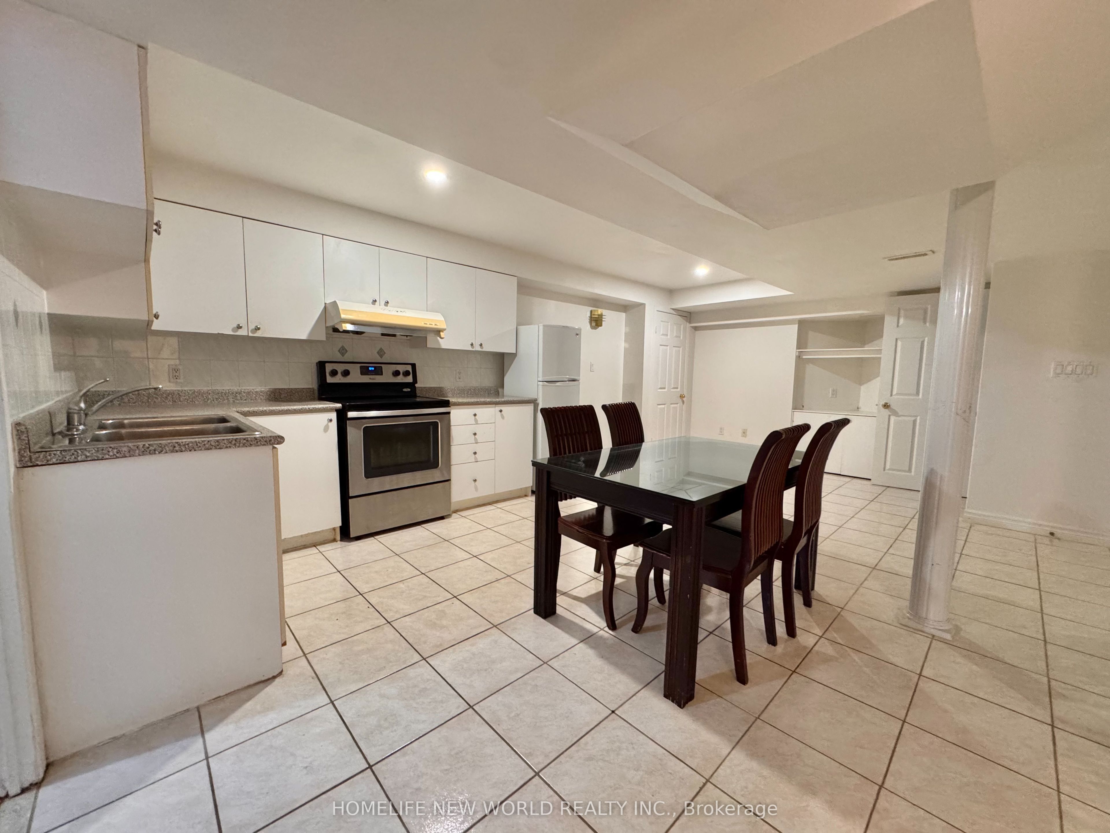 7 Symphony Gate Property Photo 19