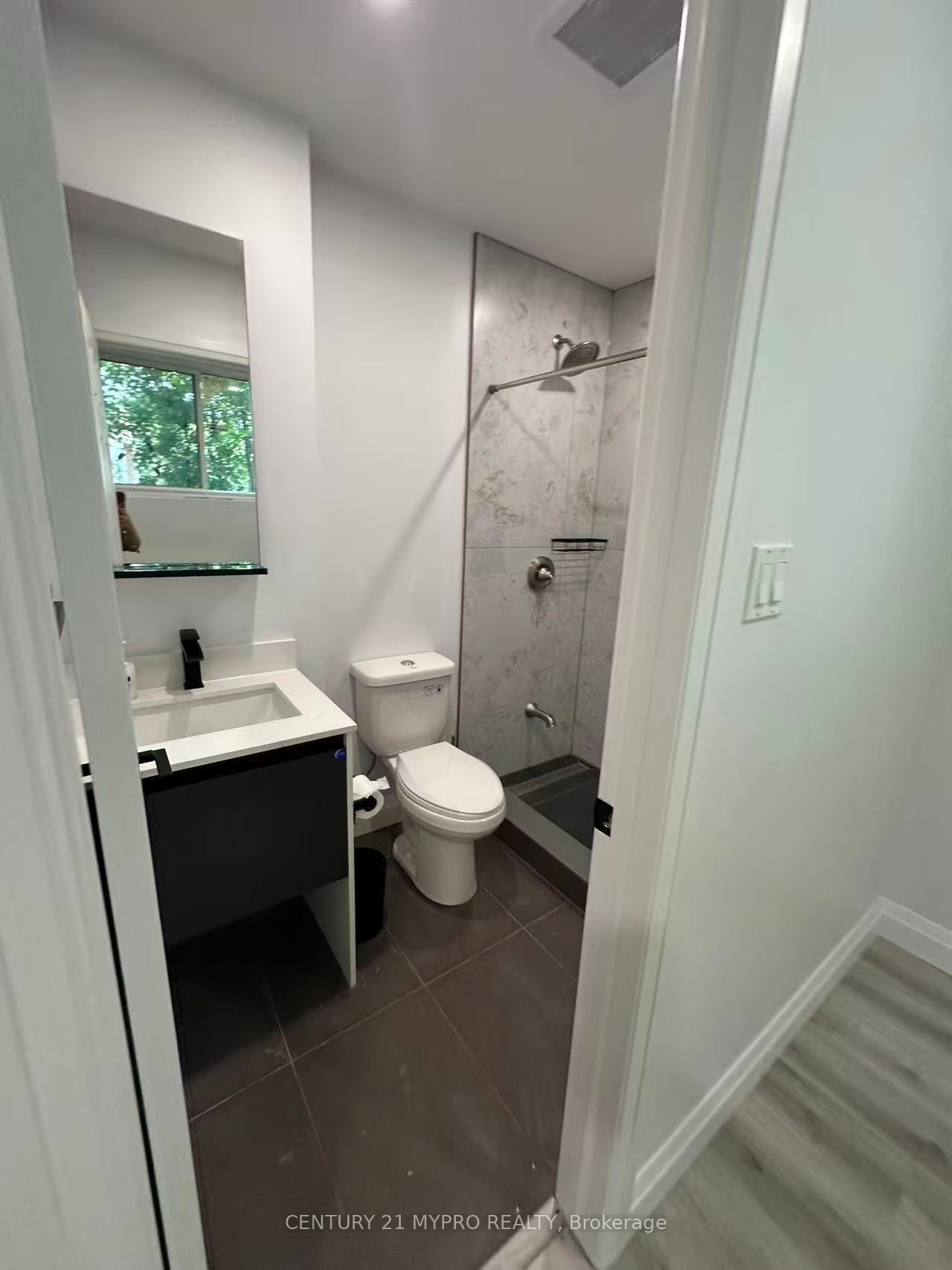 5 Chant Crescent Lower Property Photo 6