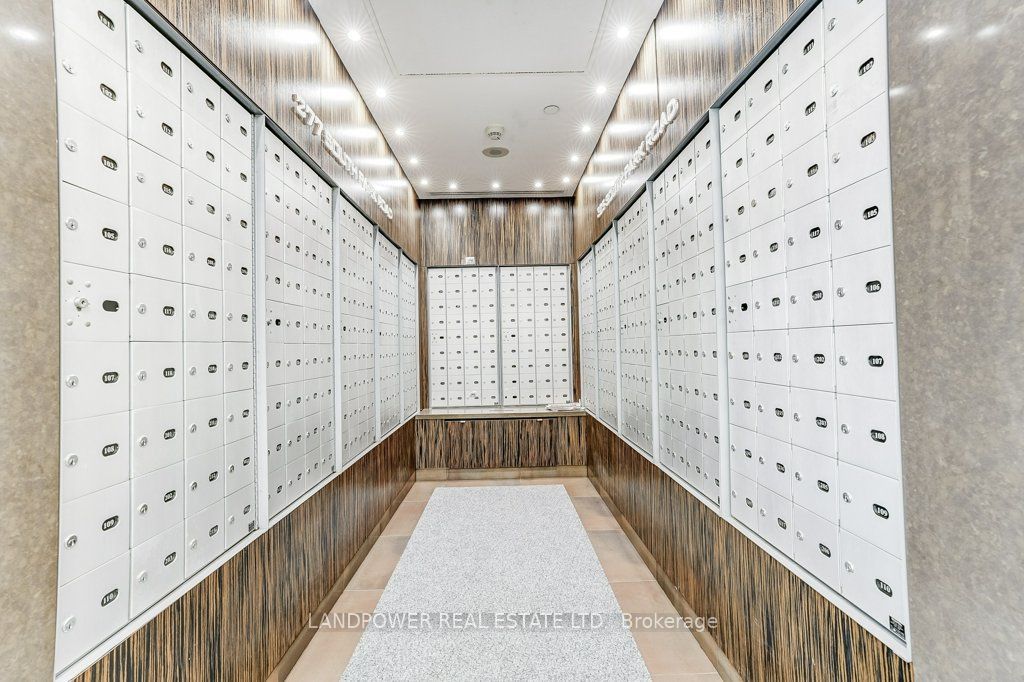 277 South Park Road 1212 Property Photo 8