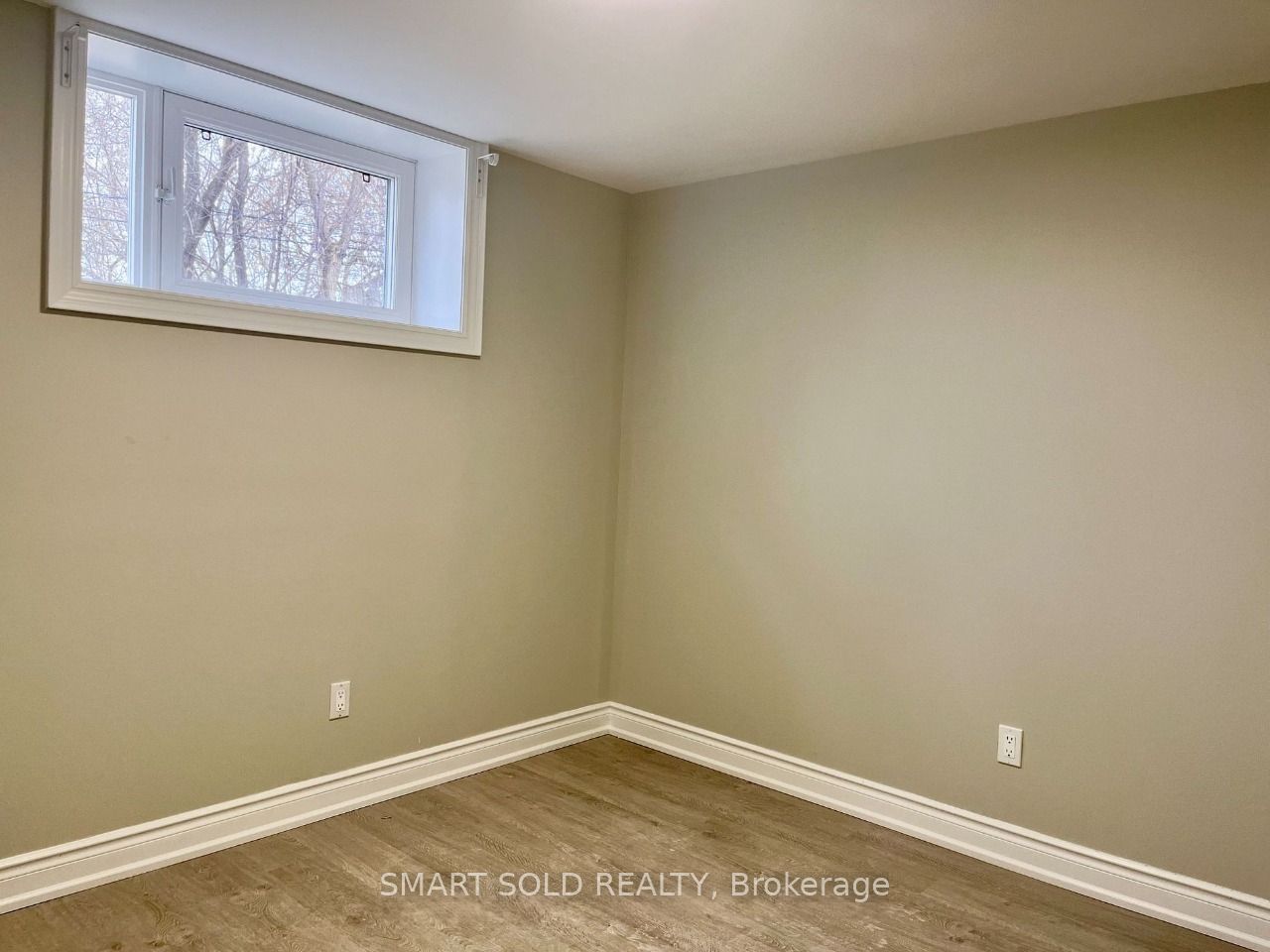 228 Silverbirch Drive Lower Property Photo 8