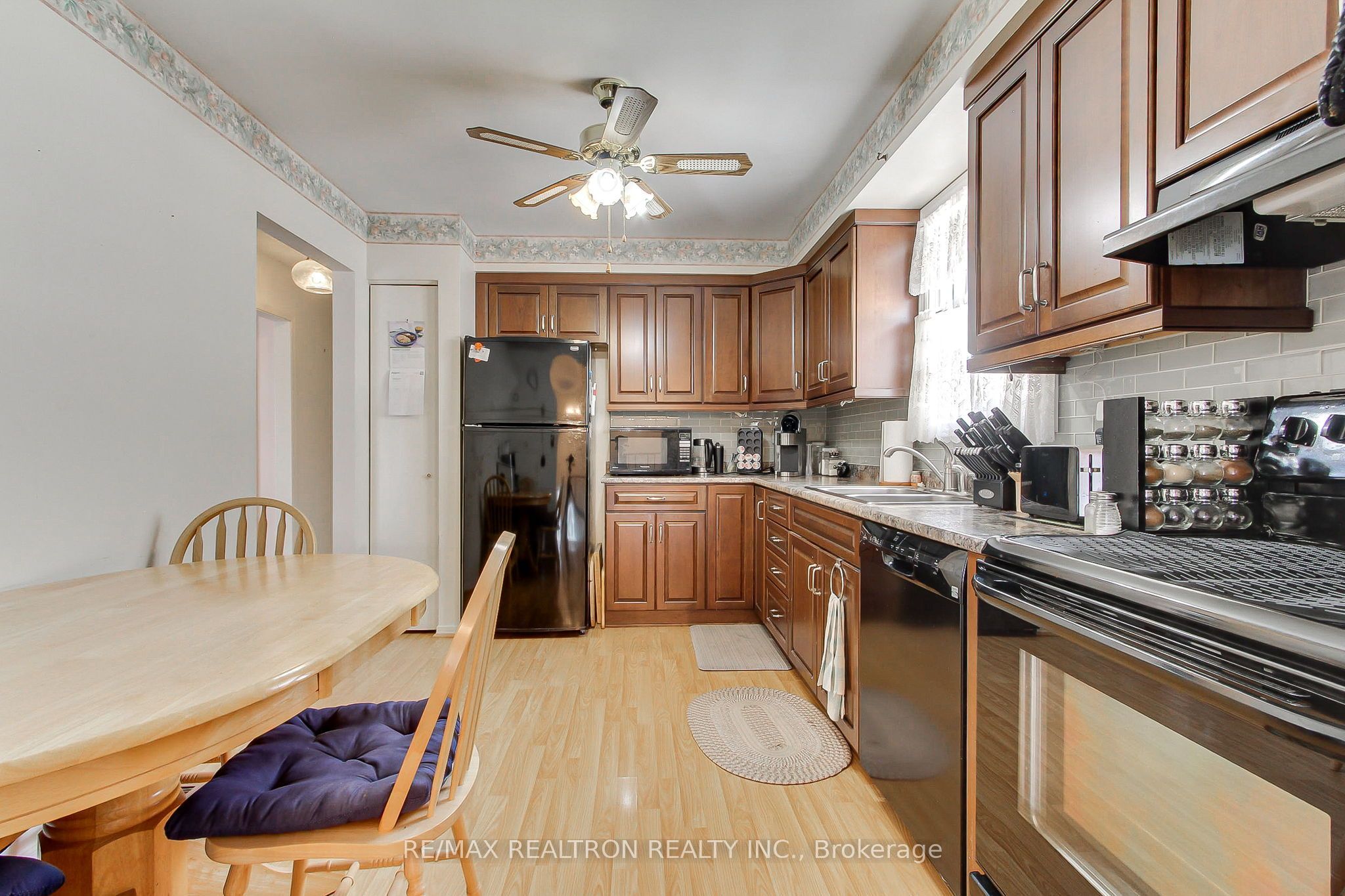 28 Longview Drive Property Photo 7