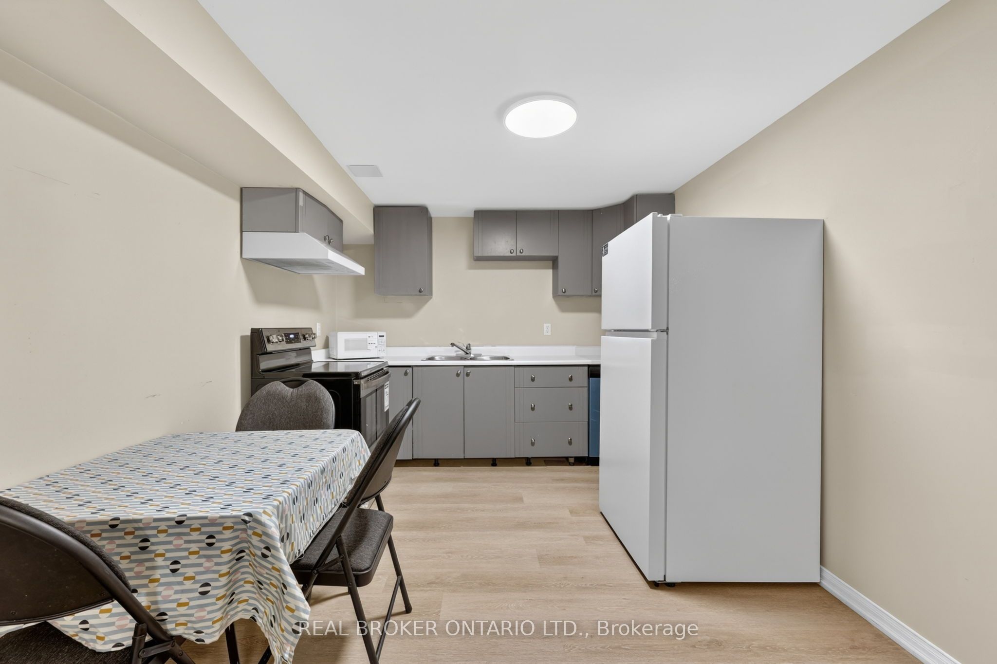 1895 Applewood Avenue Basement Property Photo 6