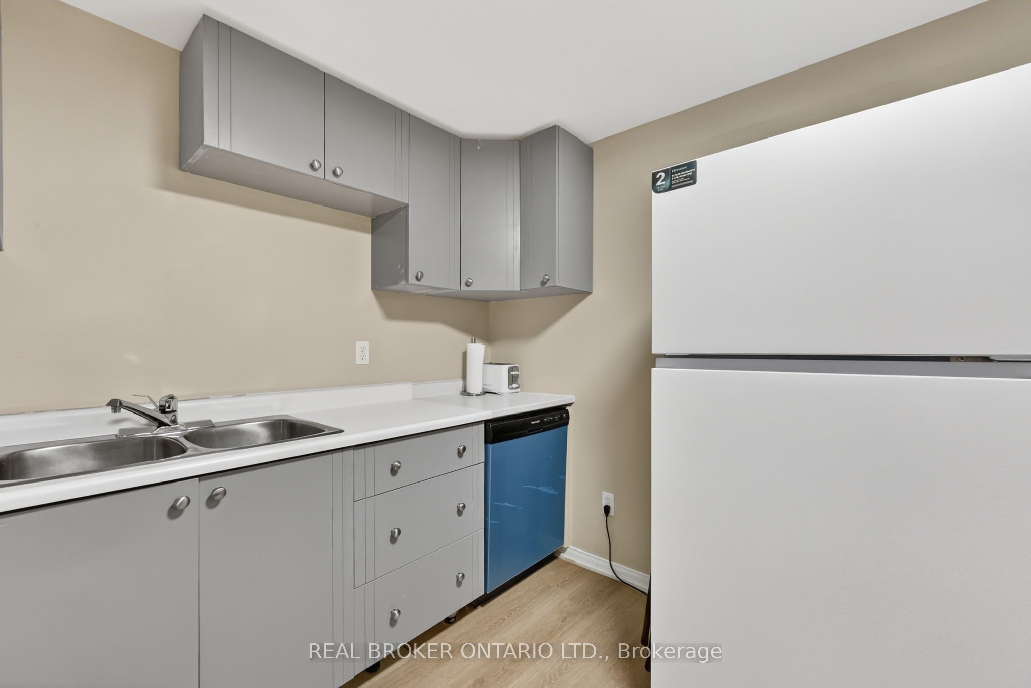 1895 Applewood Avenue Basement Property Photo 8